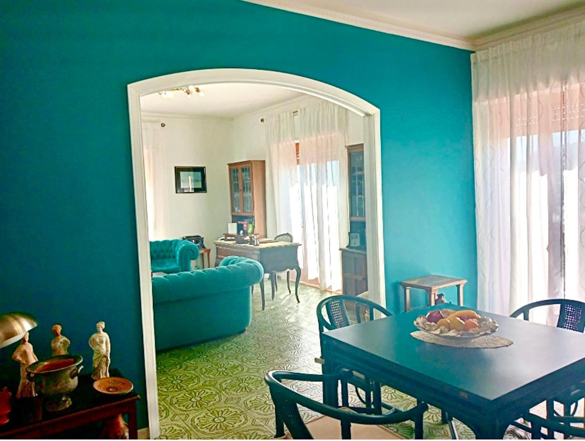 Apartment Spacious In With Sea View And Balconies *