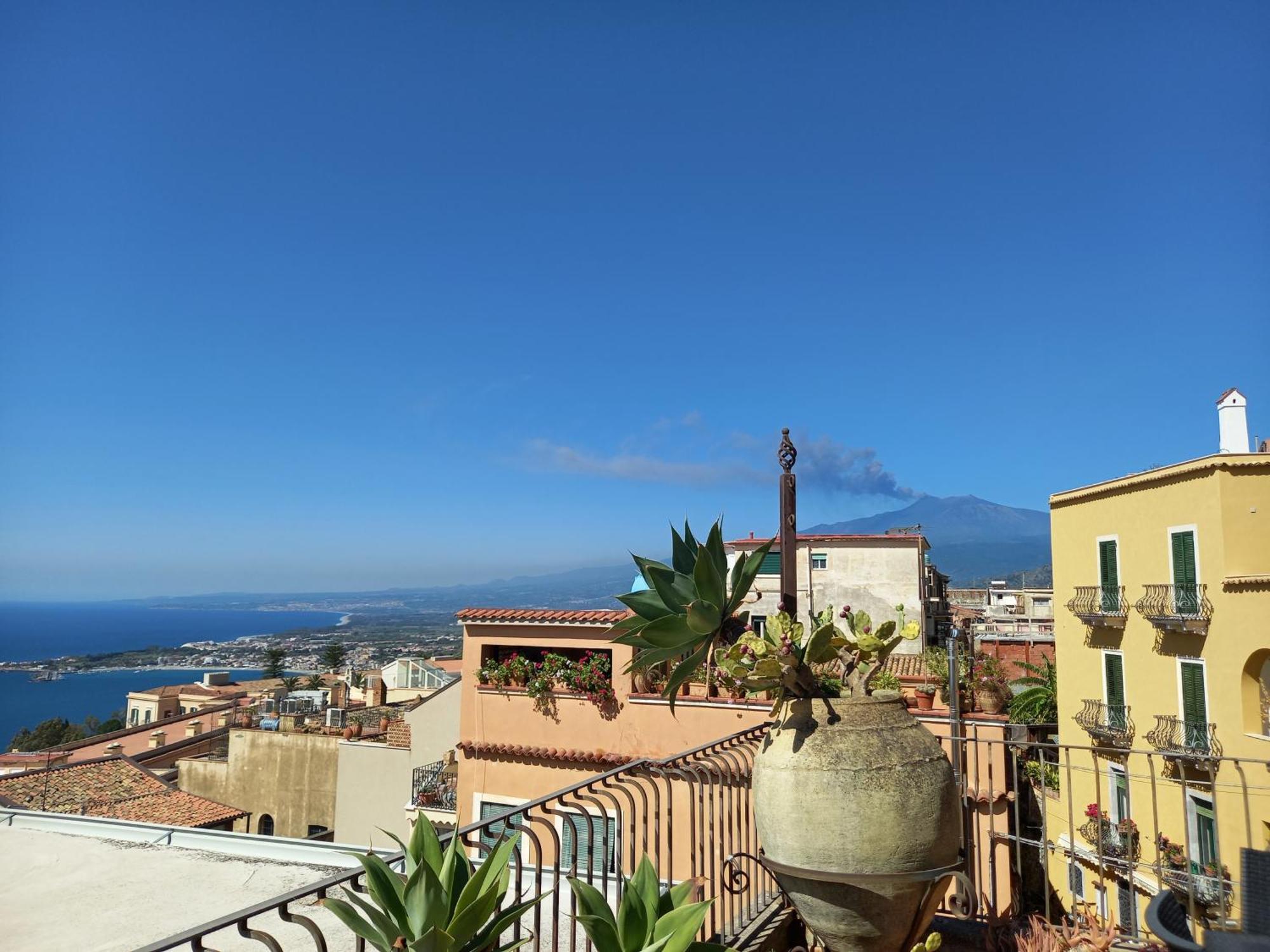 Varo * Taormina