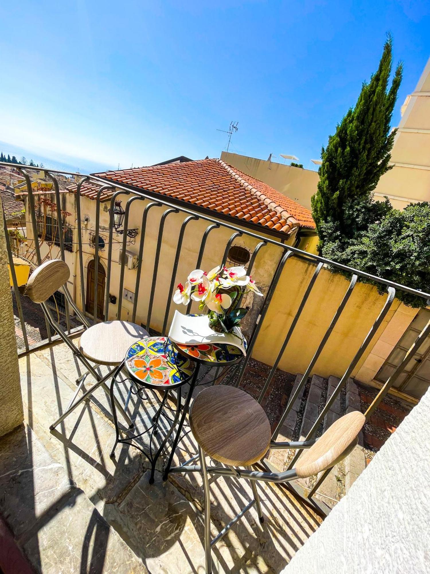 Panoramic Center Apartment Taormina