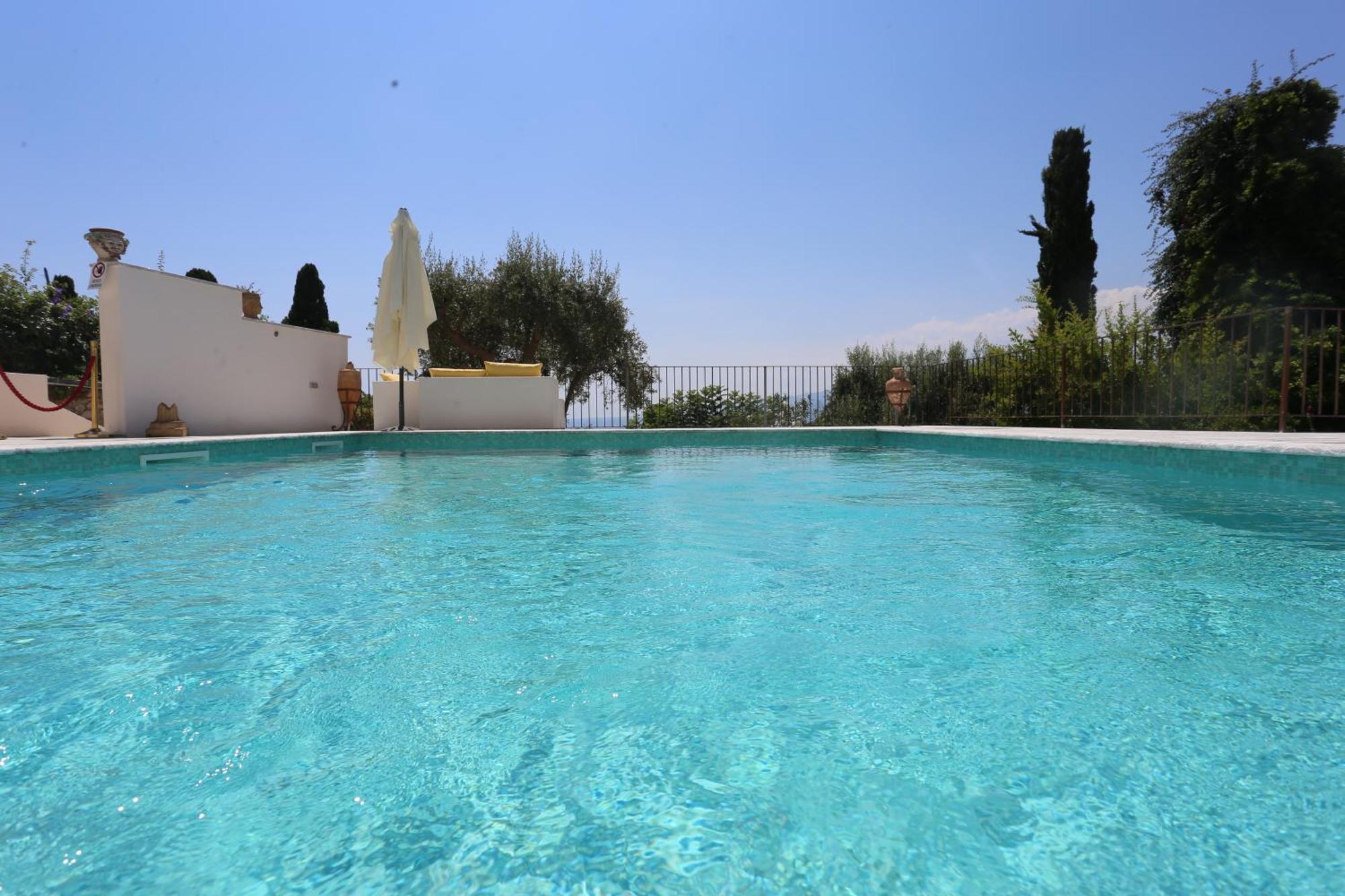 Casa Cuseni, Residenza D'artista, Museo E Giardino Storico Bed & Breakfast