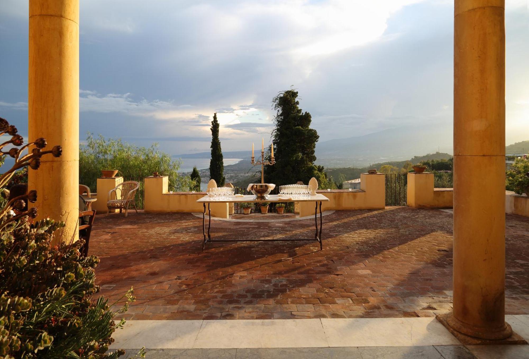 Bed & Breakfast Casa Cuseni, Residenza D'artista, Museo E Giardino Storico