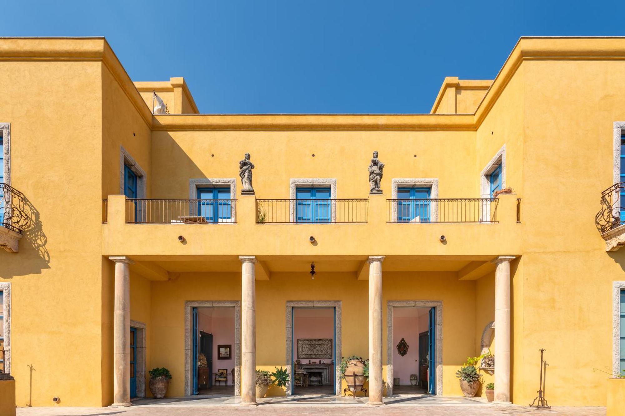 Casa Cuseni, Residenza D'artista, Museo E Giardino Storico