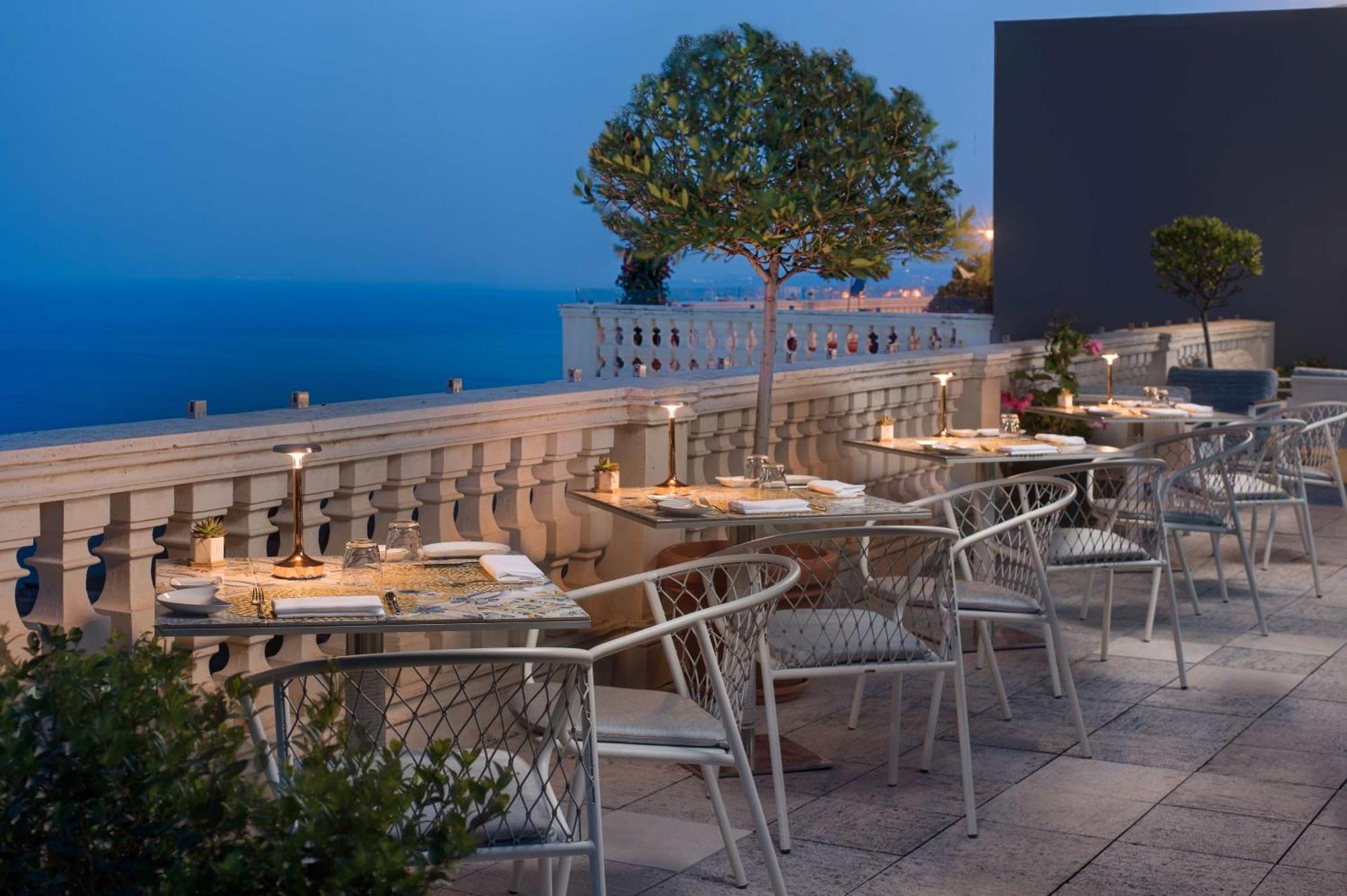 Nh Collection Hotel