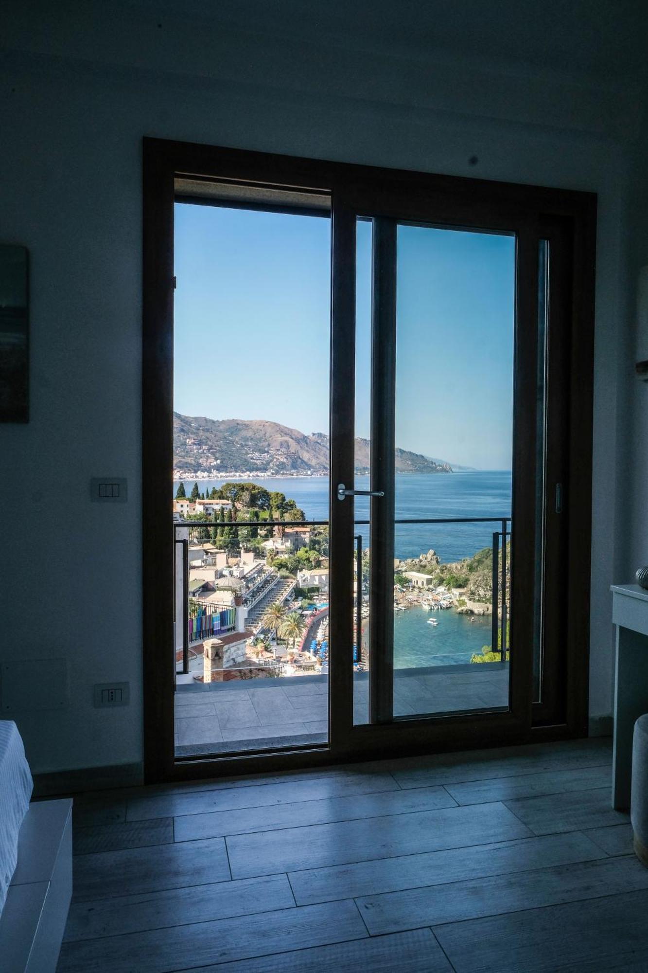 Isola Bella Luxury View Apartamento *