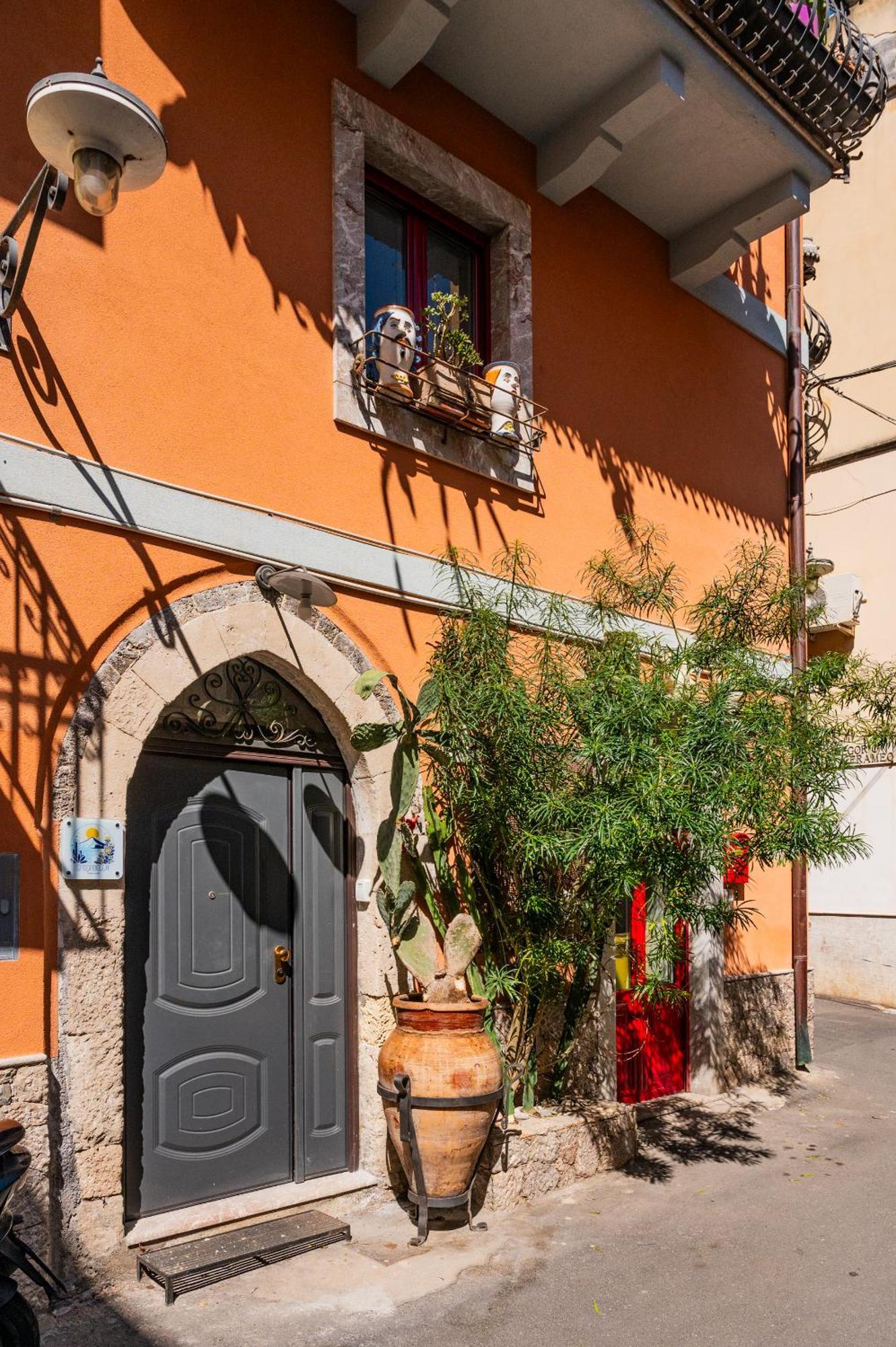 Cascabella * Taormina