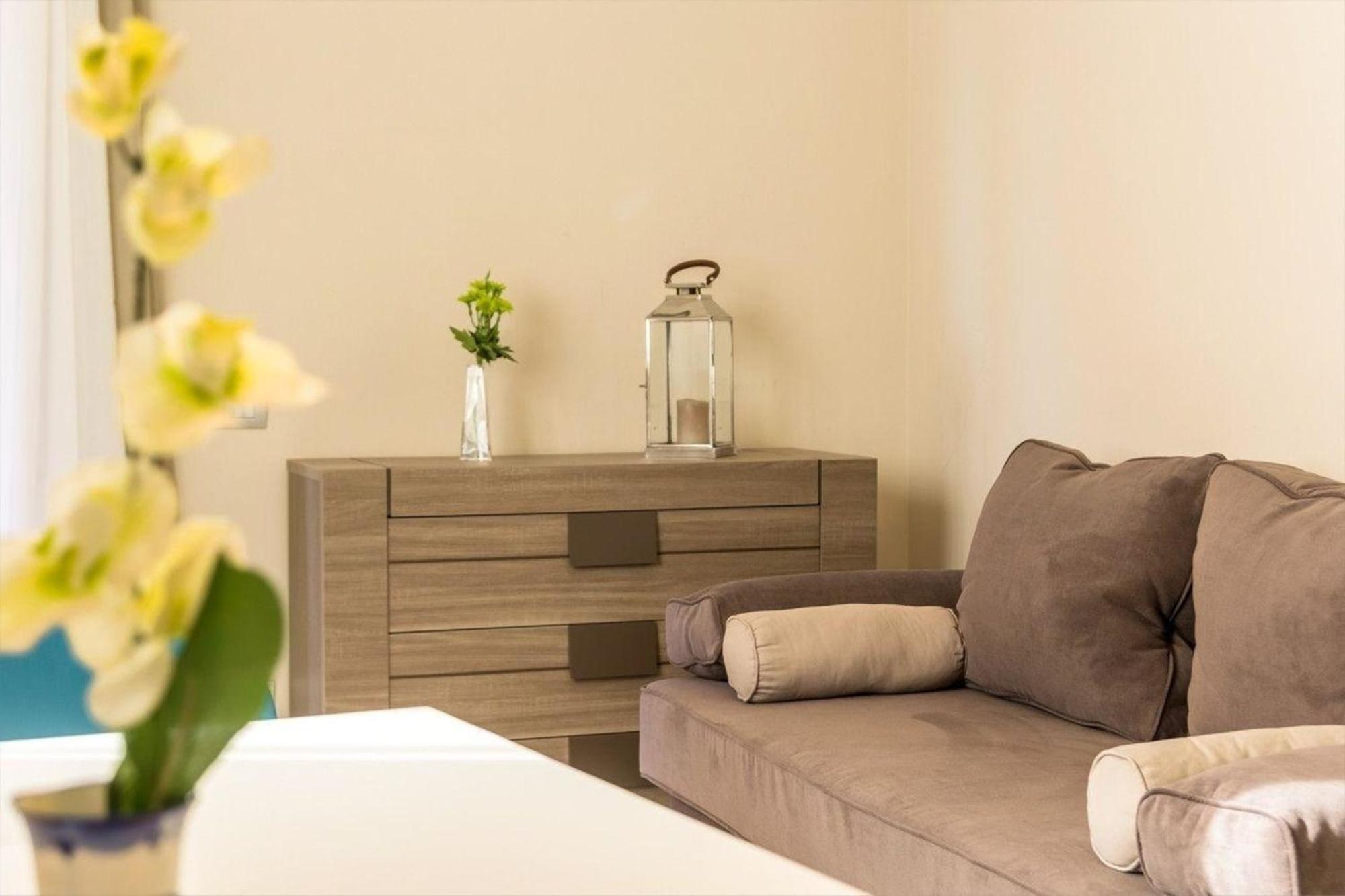 Apartment In Mit Terrasse *