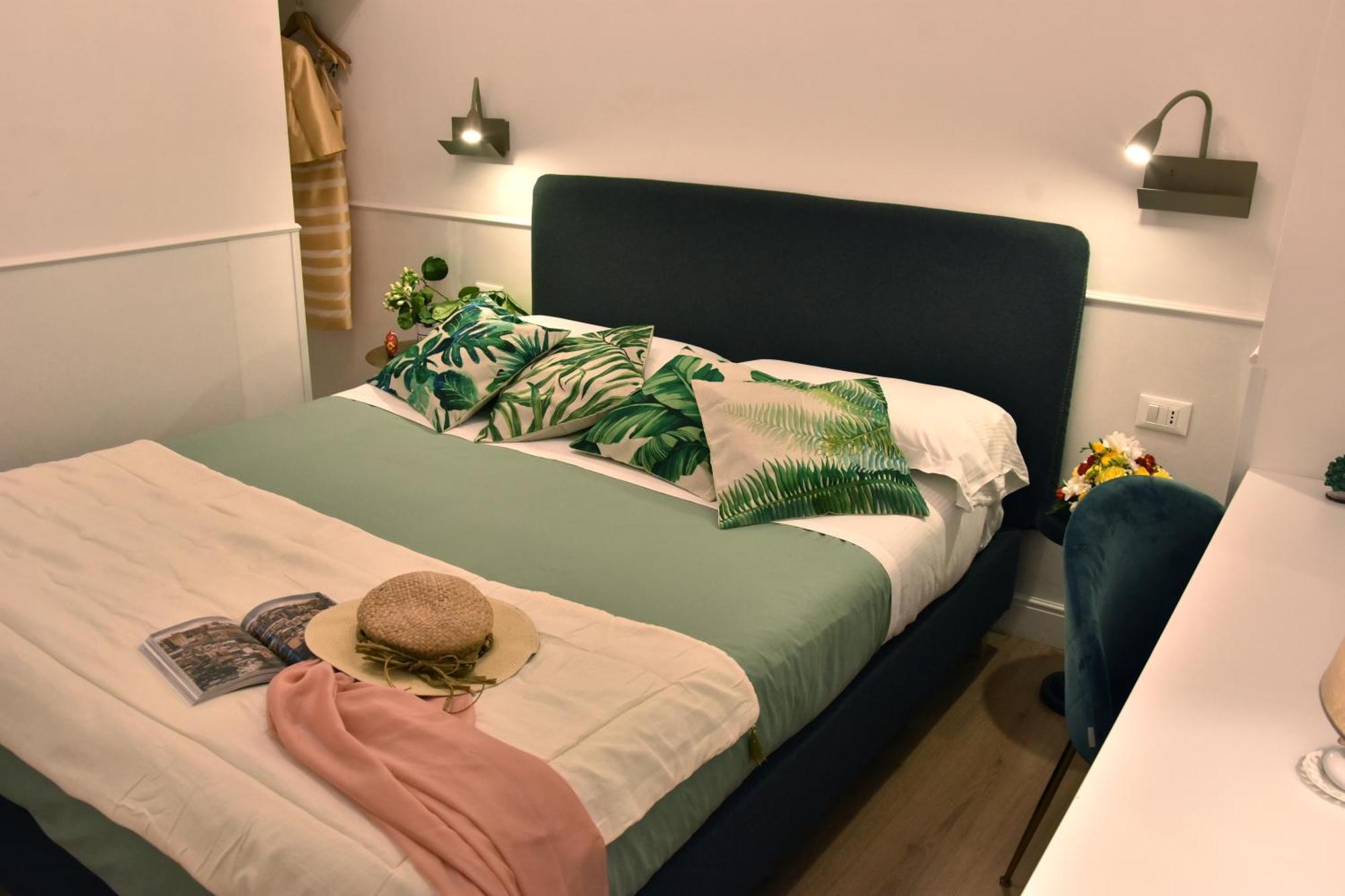 Gloden House Apartment *