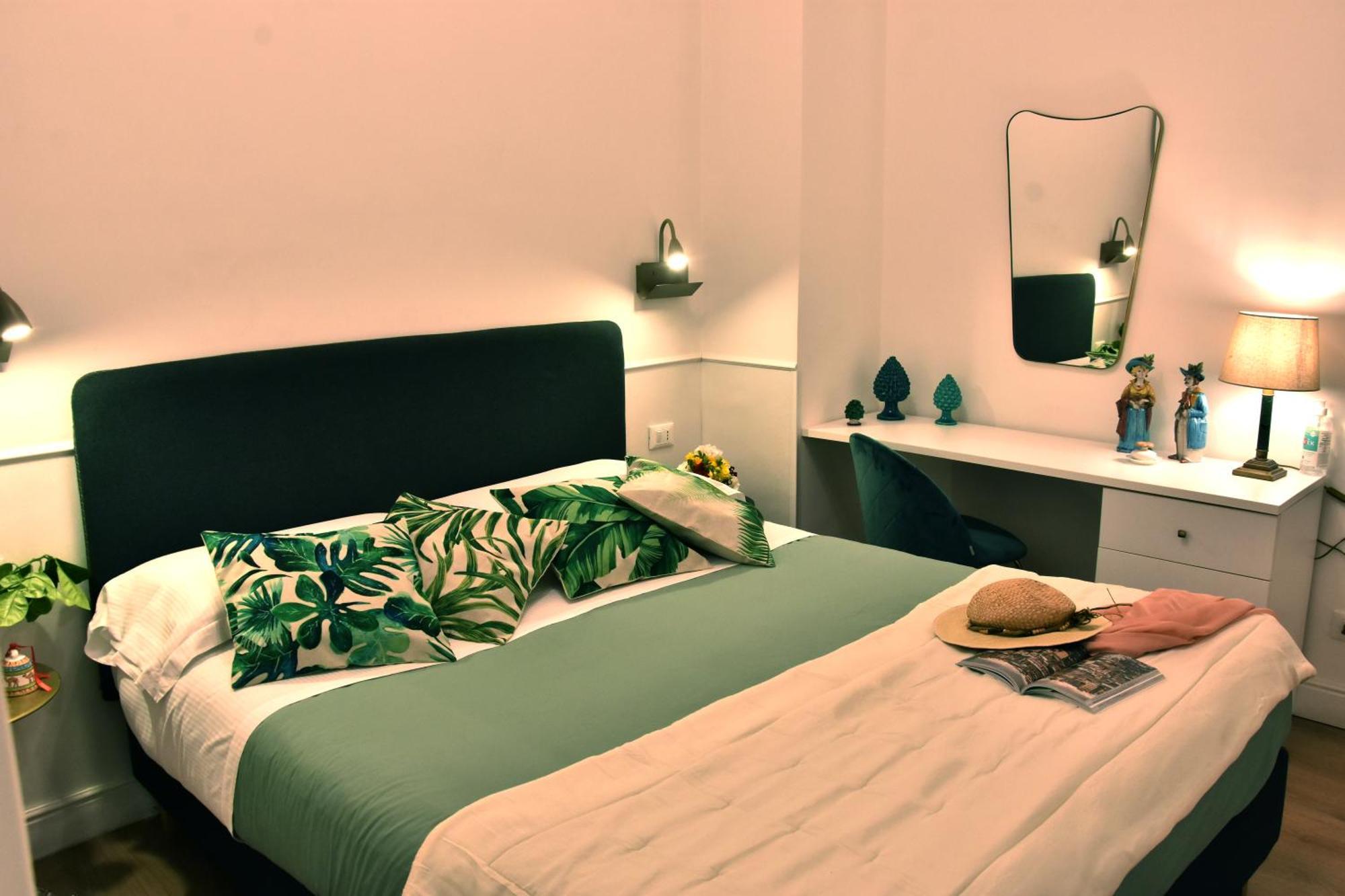 Gloden House Apartment *