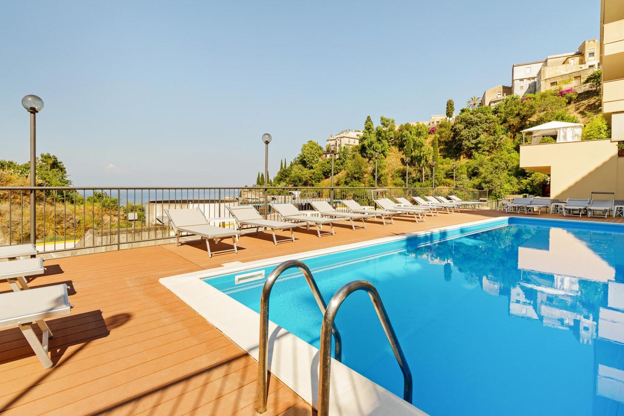 Lovely Sea View - Swimming Pool *