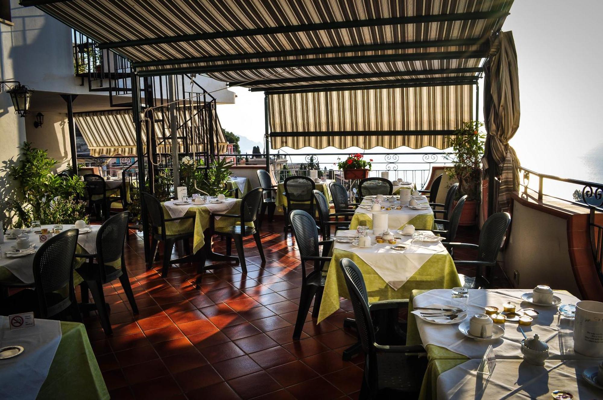 Hotel Condor 3*