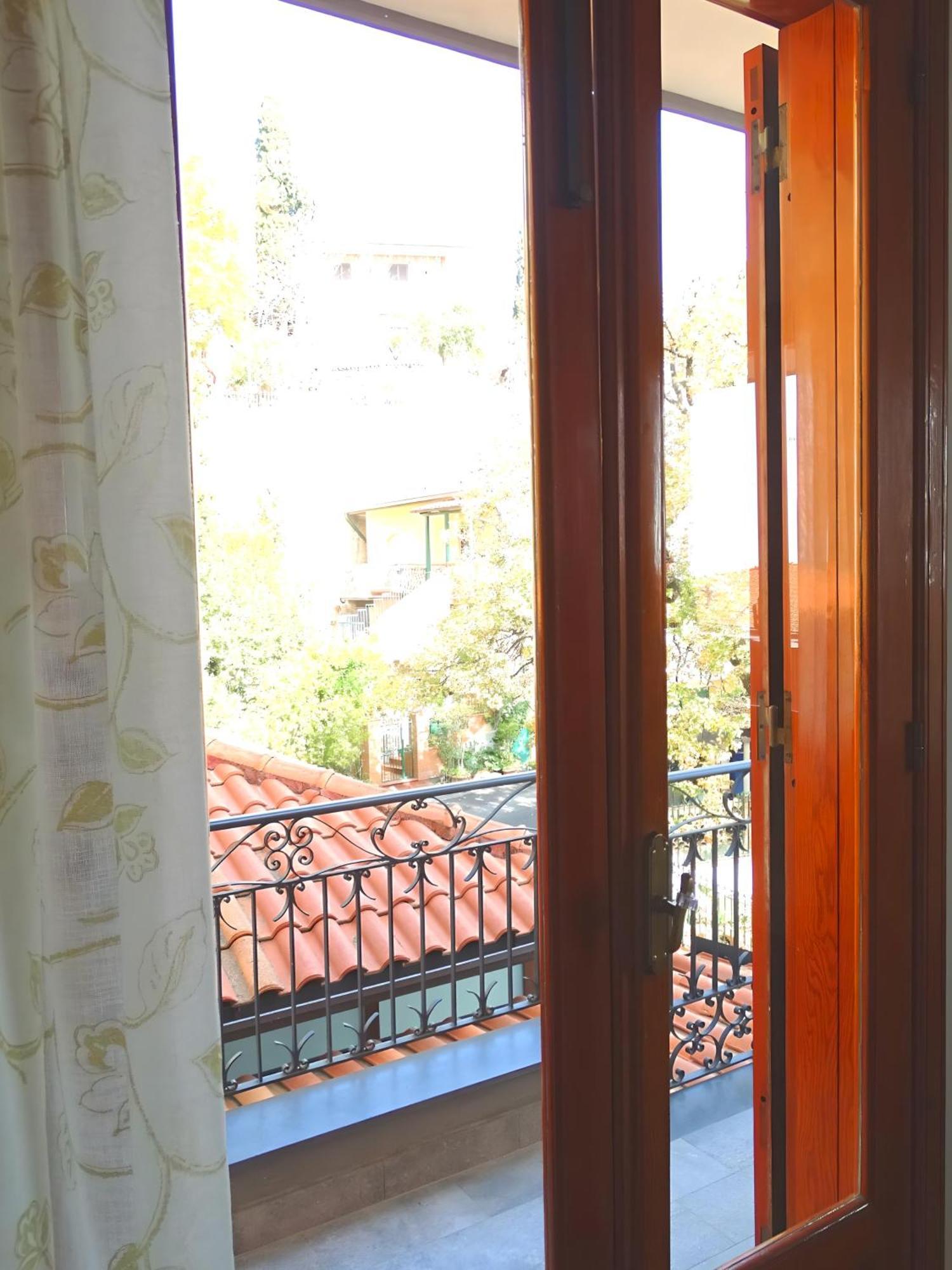 Matthome Apartment *