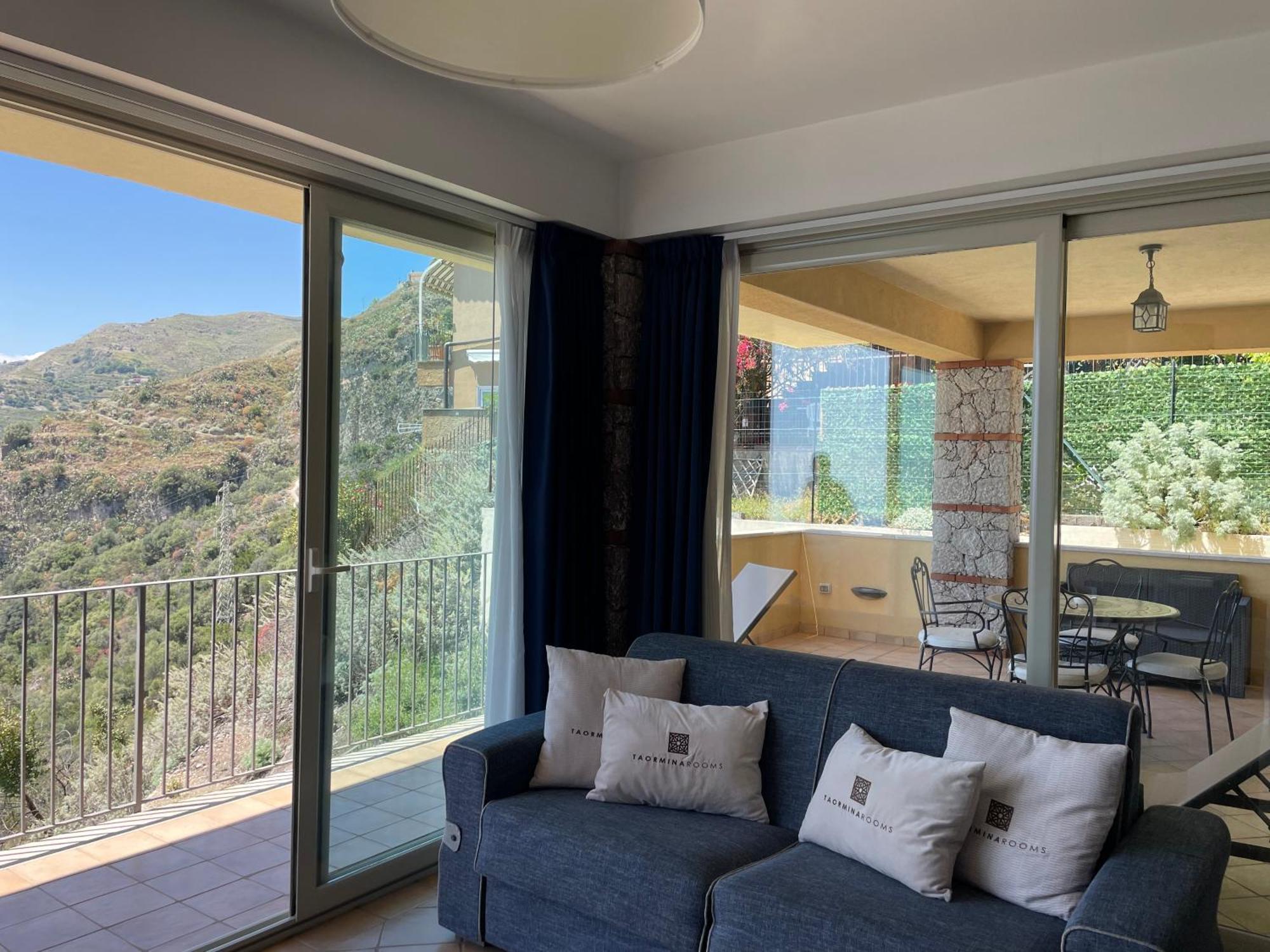 Villa Da Vinci Luxury Panoramic Apartments - Taormina Rooms Collection Apartment *