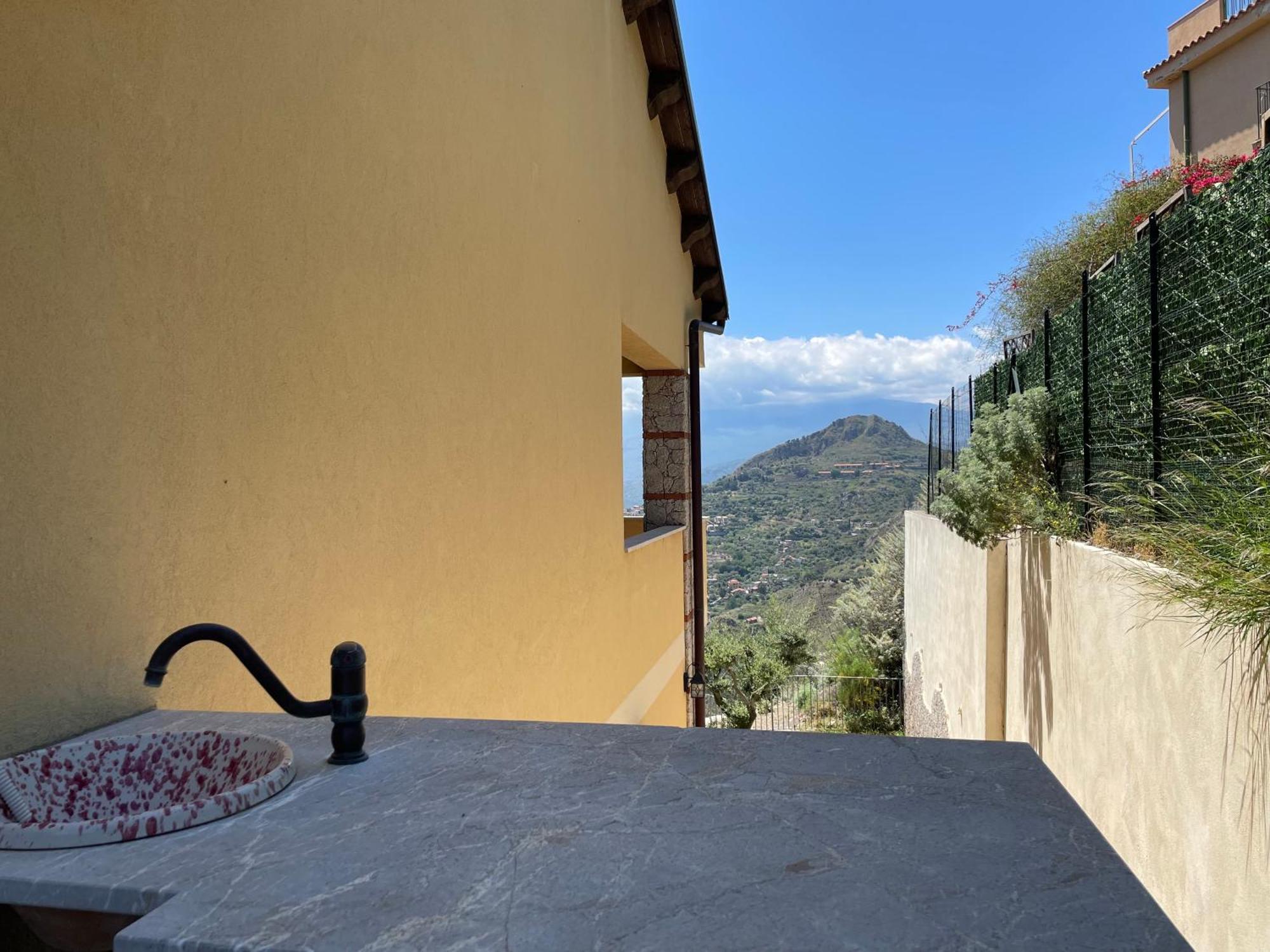 Apartment Villa Da Vinci Luxury Panoramic Apartments - Taormina Rooms Collection Taormina