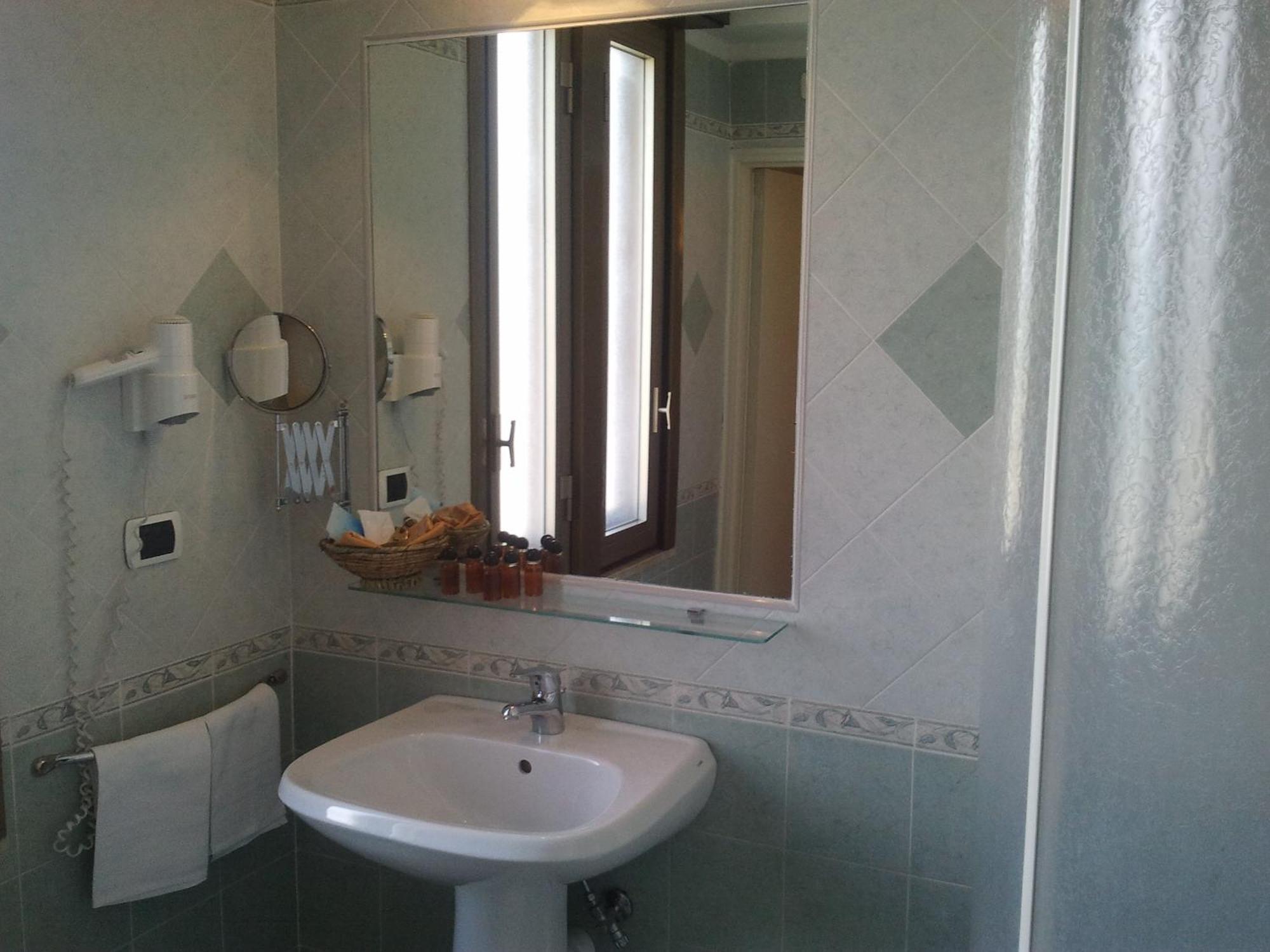 Hotel Jonic Mazzaro 3*