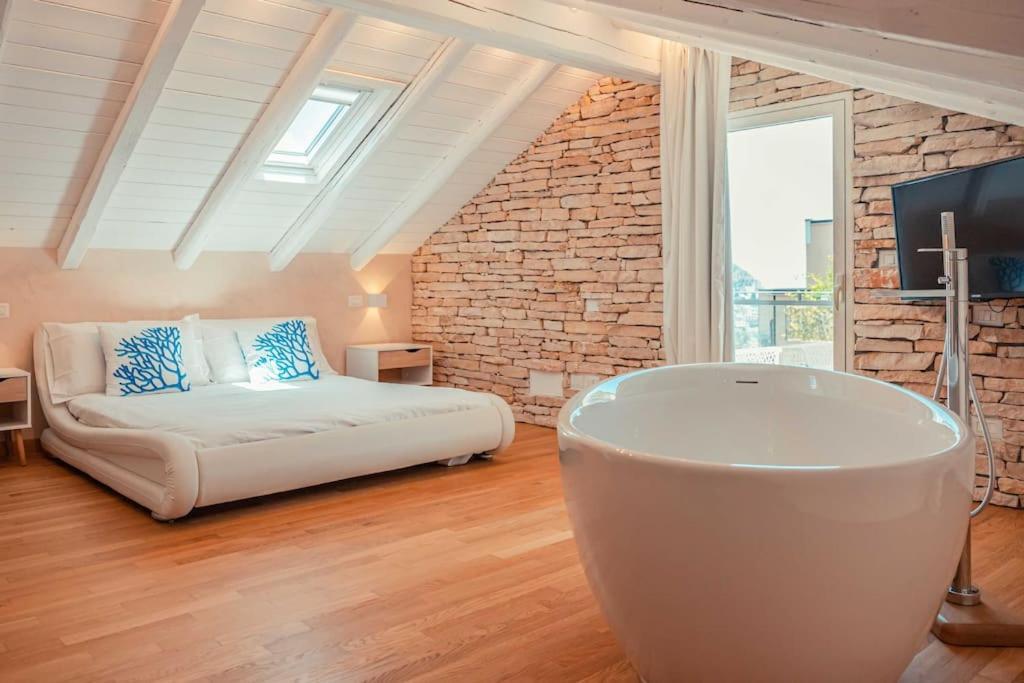 Private Modern In Taormina
