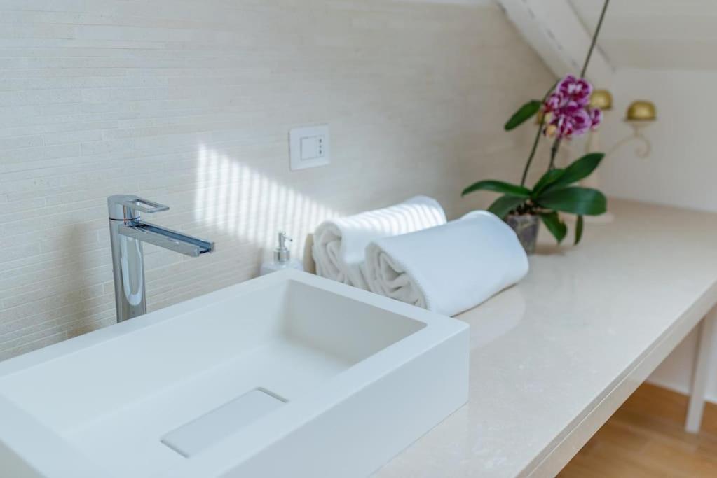 Villa Private Modern In Taormina