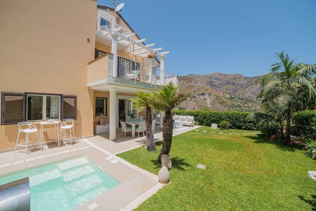 Private Modern In * Taormina