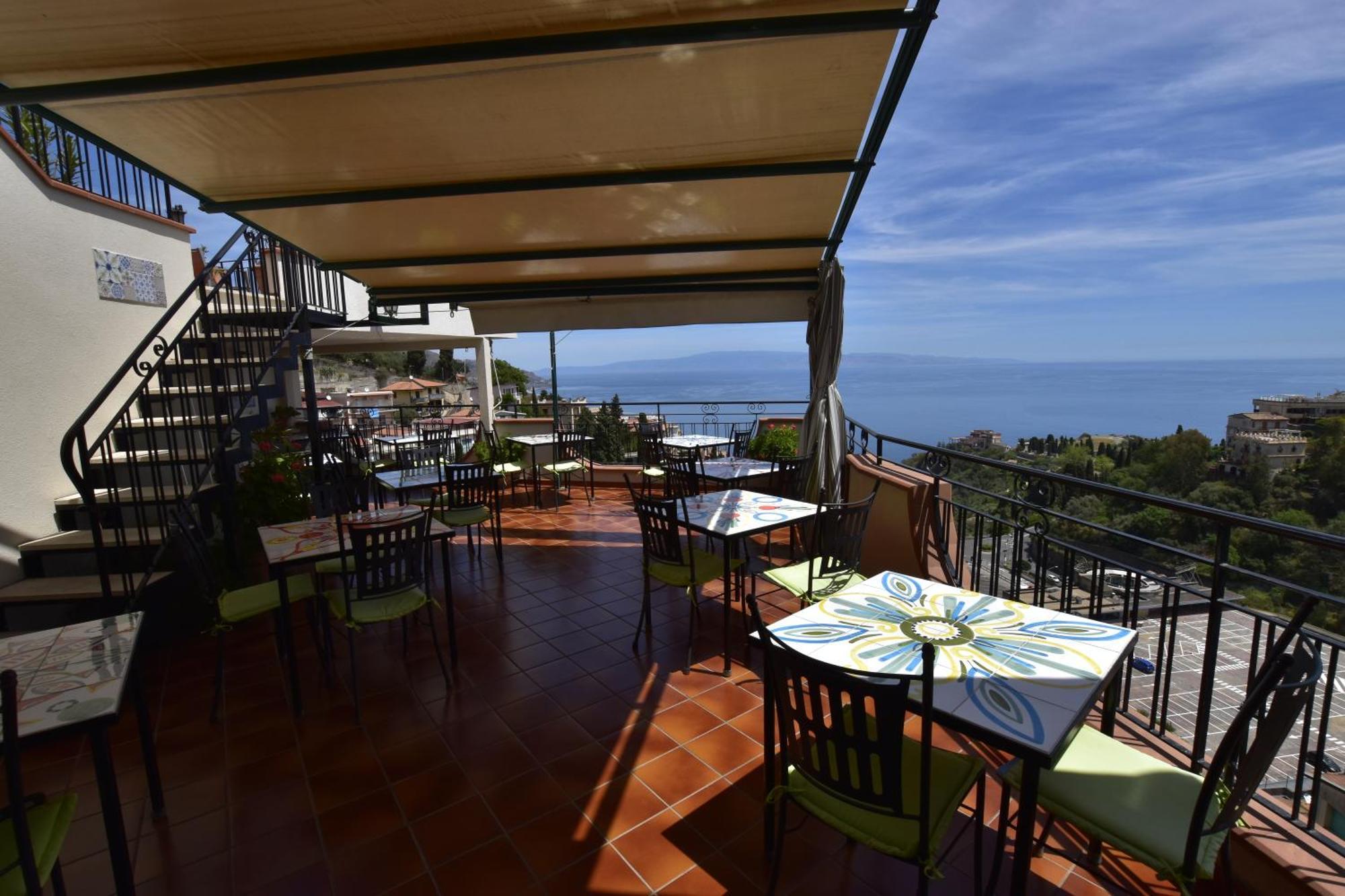 Condor Hotel