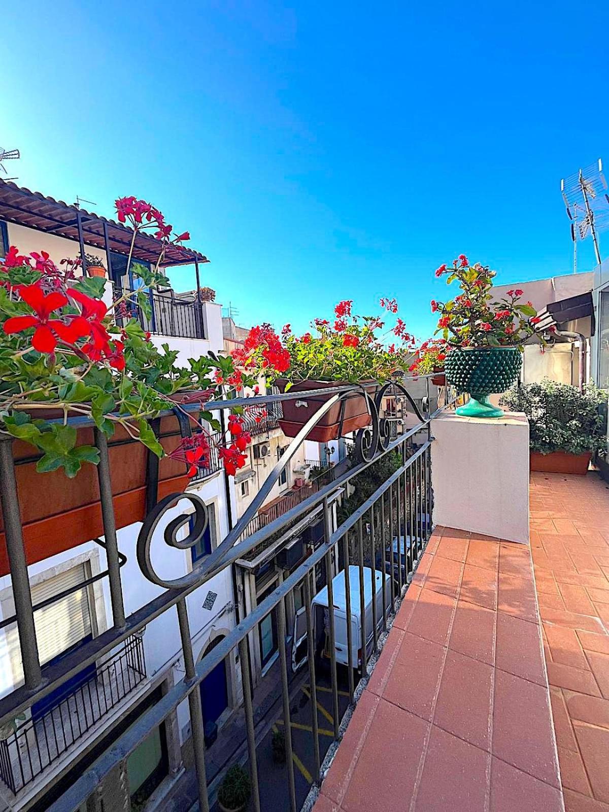 Le Pigne House With Terrace In Centre Holiday home *