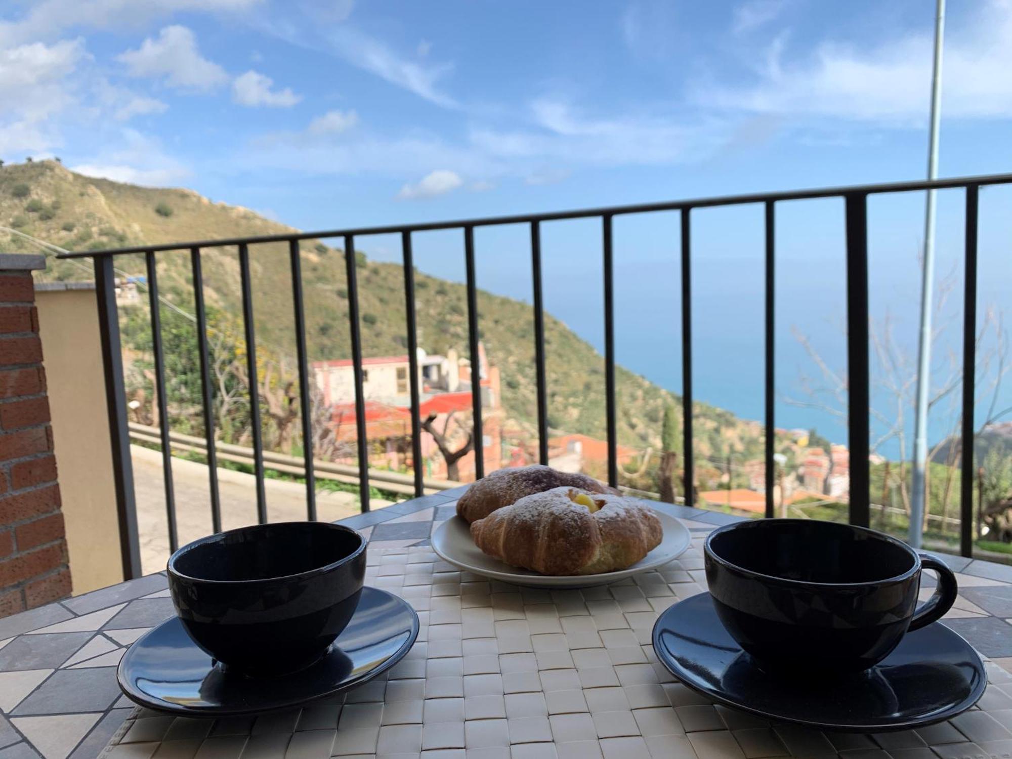 Villa Da Vinci Luxury Panoramic Apartments - Taormina Rooms Collection * Taormina