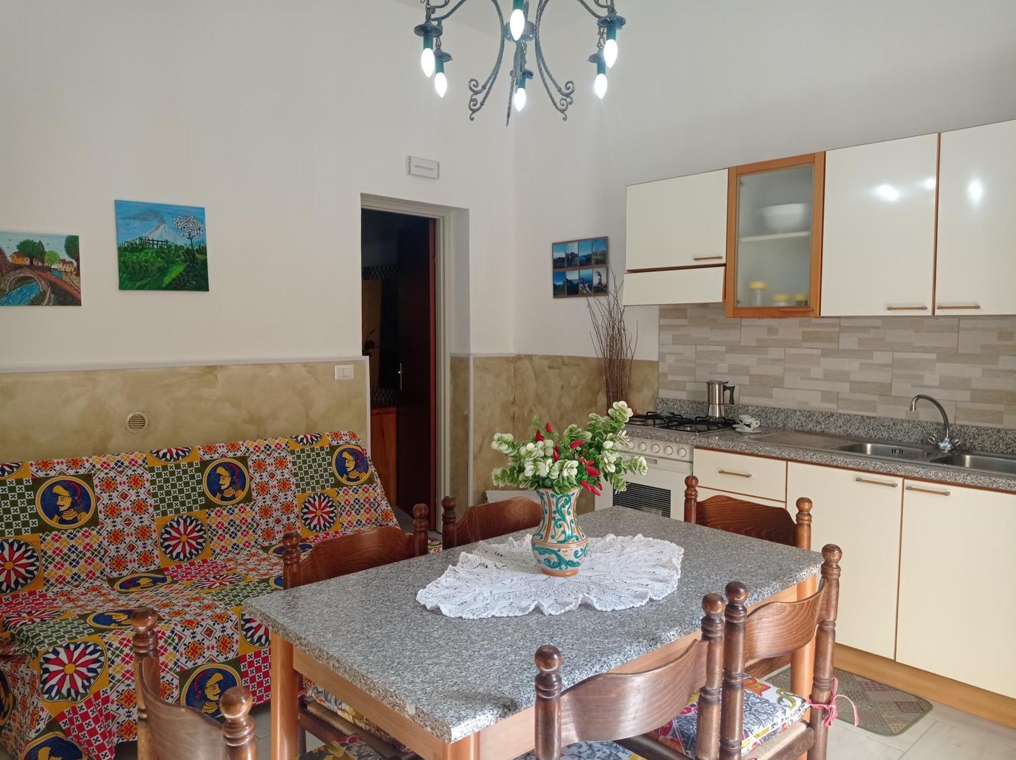 Mary - Casa Taormina