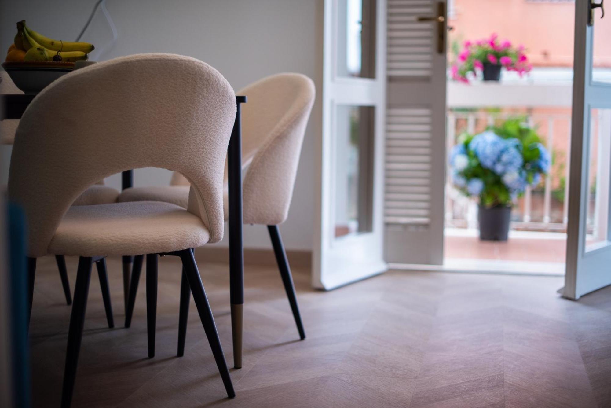 Clara Apartment *