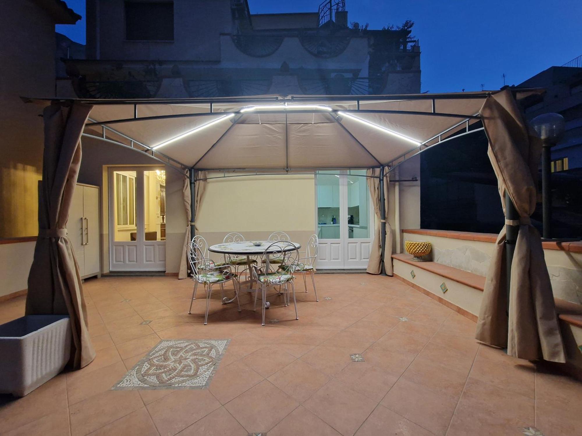 La Baronessa Charming House With Parking *
