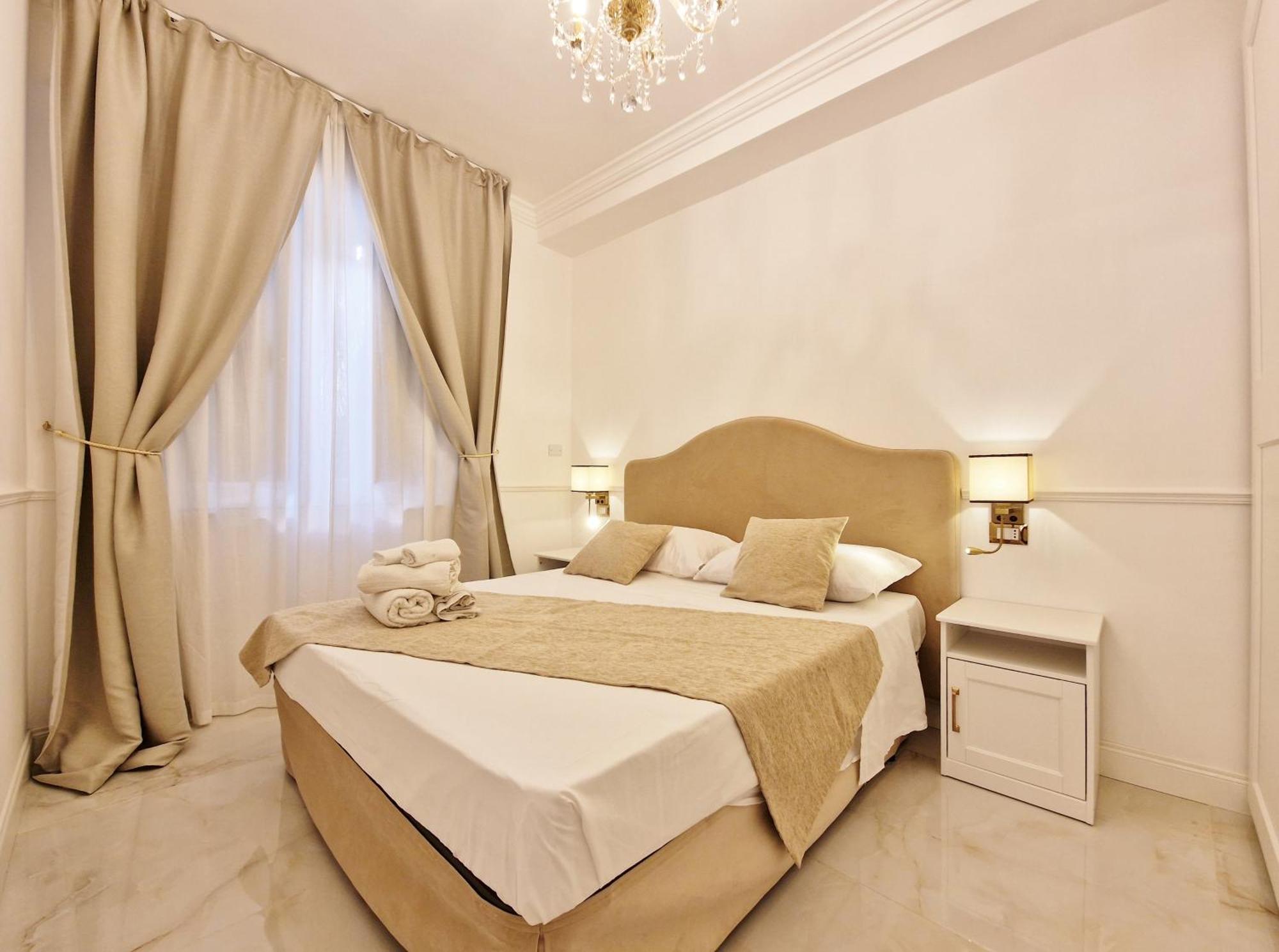 Apartment La Baronessa Charming House With Parking *
