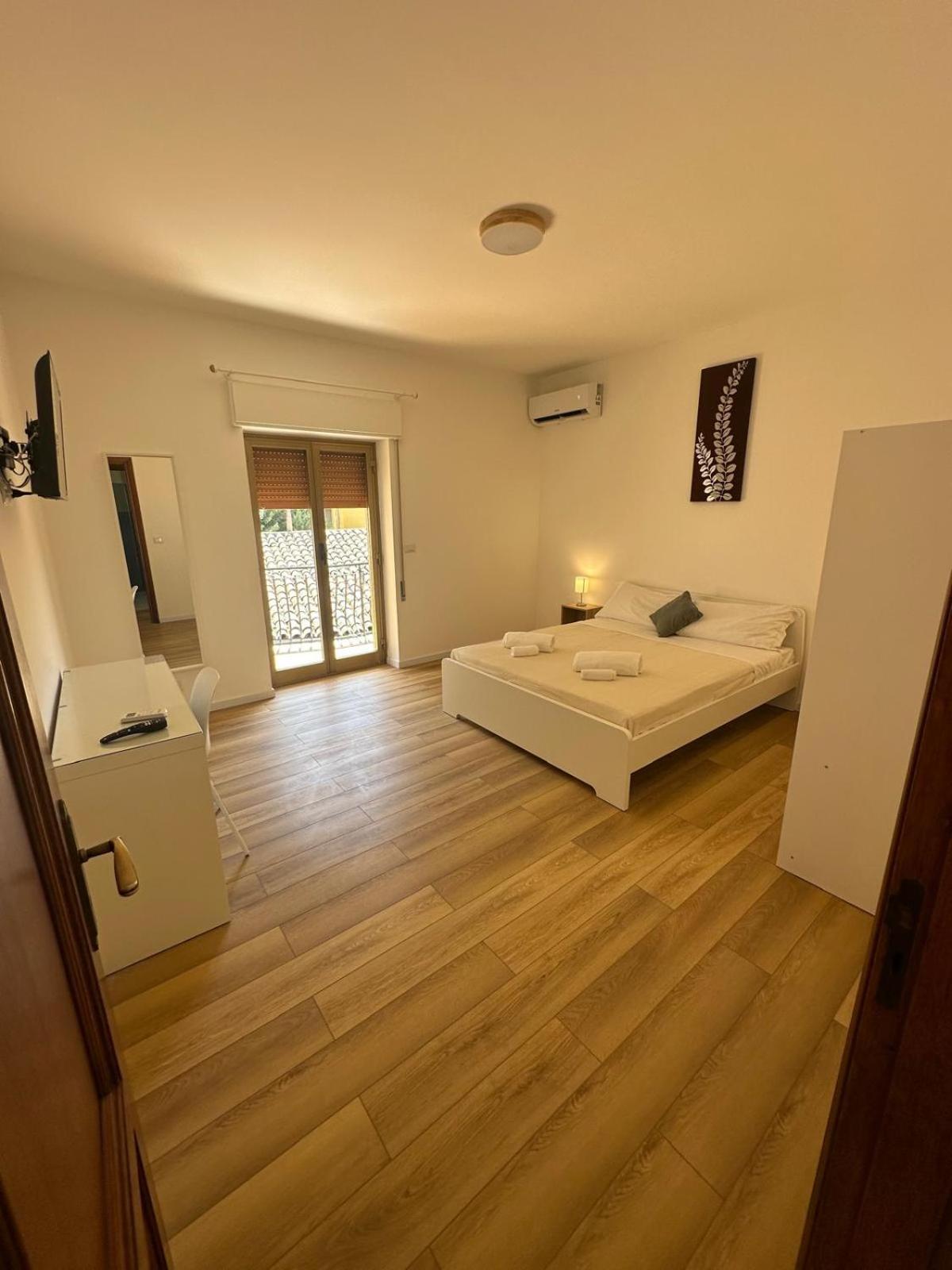 We Center With Parking Apartment *