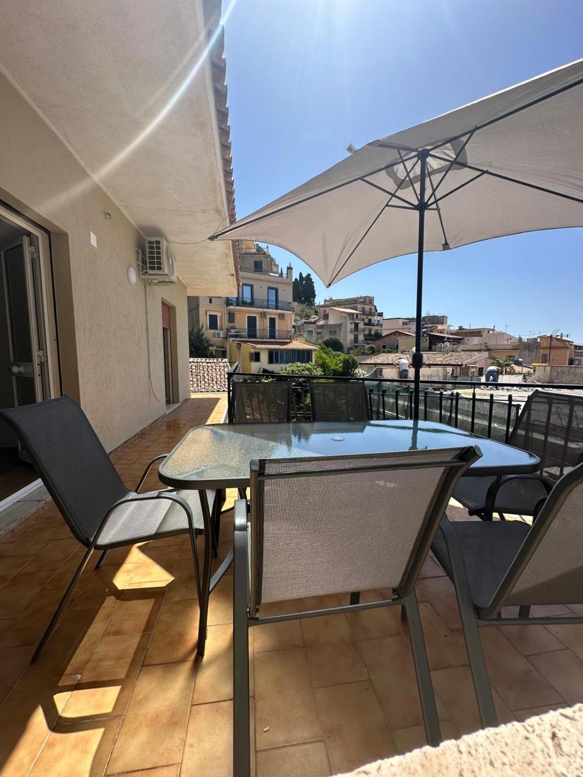 Apartment We Center With Parking