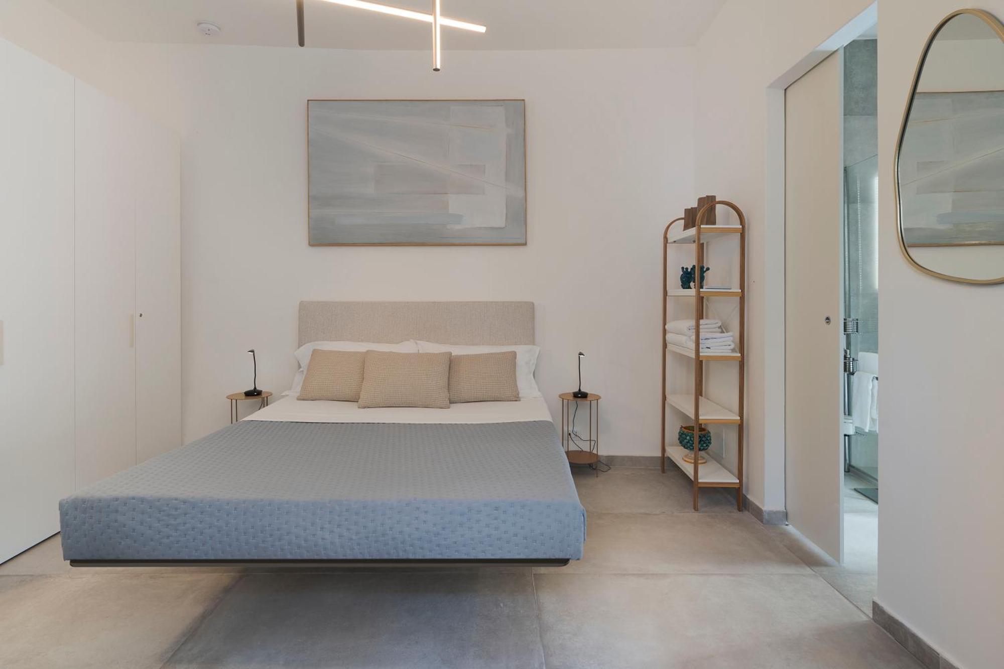 Downtown Apartment *