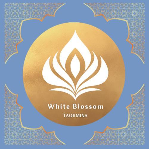 White Blossom Apartment *