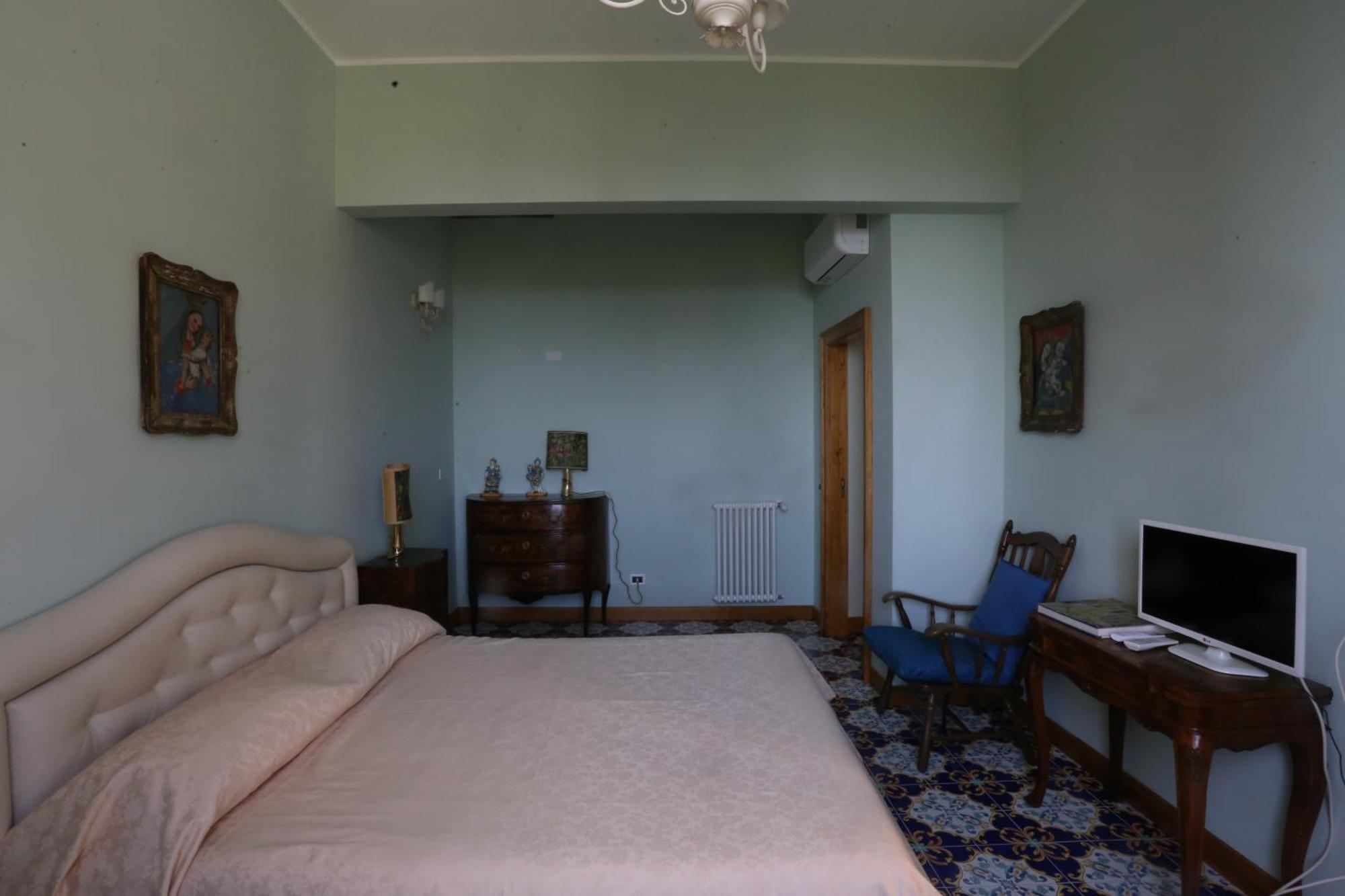 Bed & Breakfast Casa Cuseni, Residenza D'artista, Museo E Giardino Storico