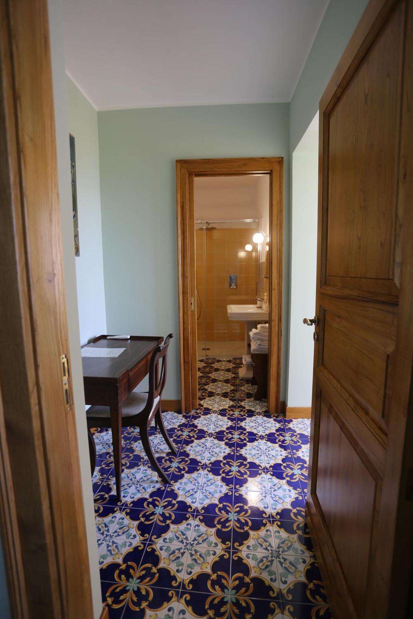 Casa Cuseni, Residenza D'artista, Museo E Giardino Storico