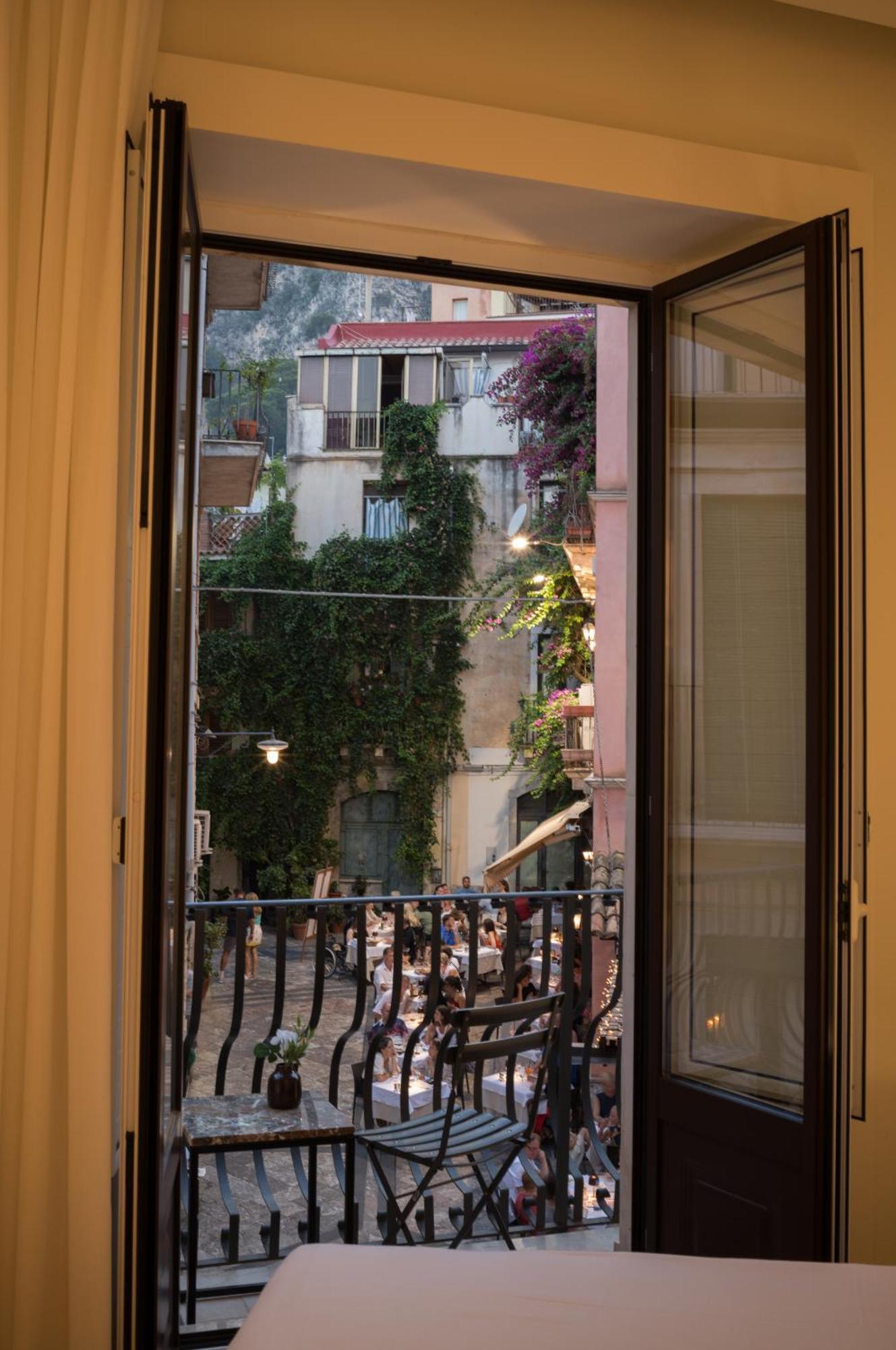 Maia Flora Apartment