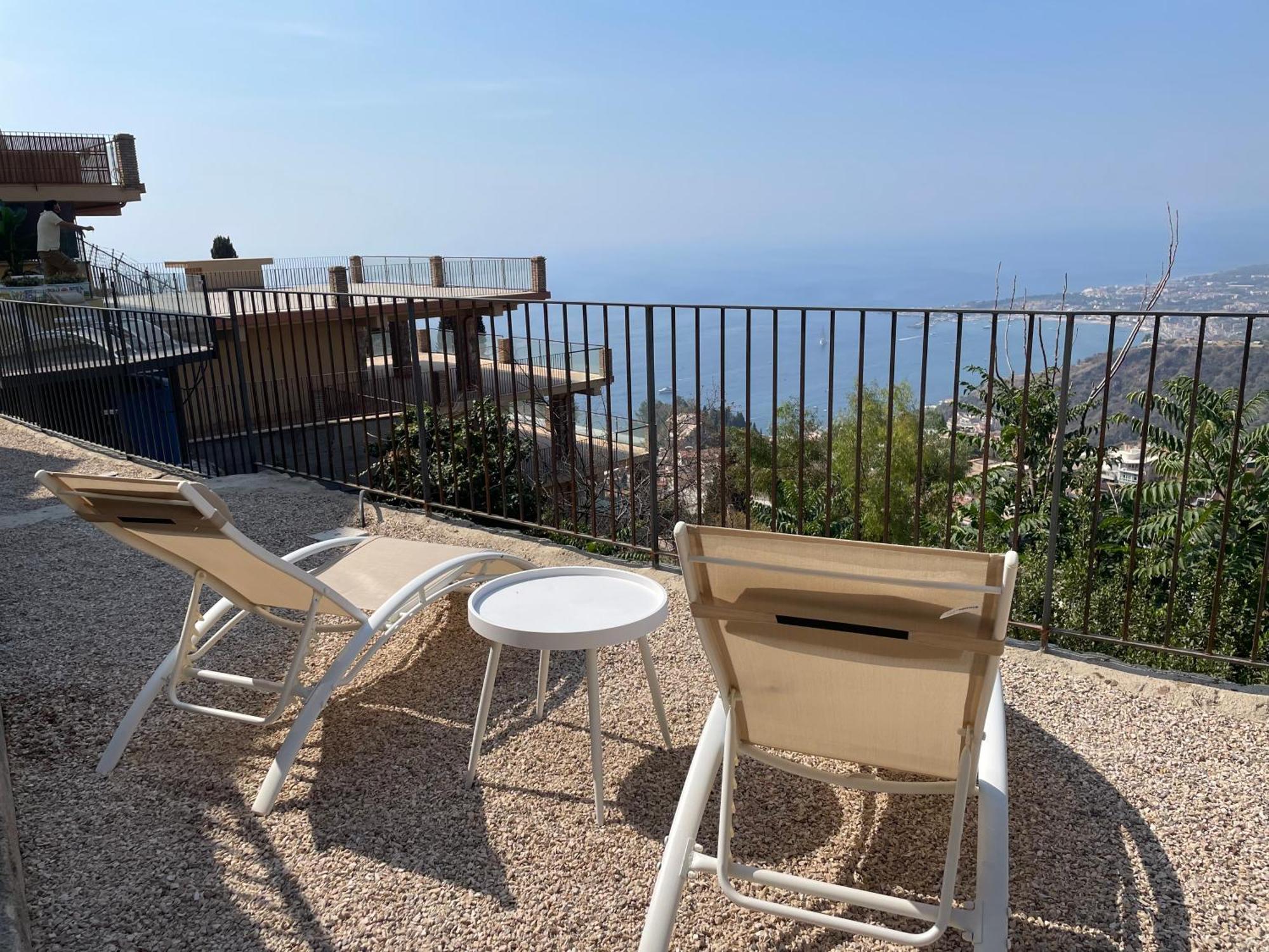 Apartment Villa Da Vinci Luxury Panoramic Apartments - Taormina Rooms Collection *