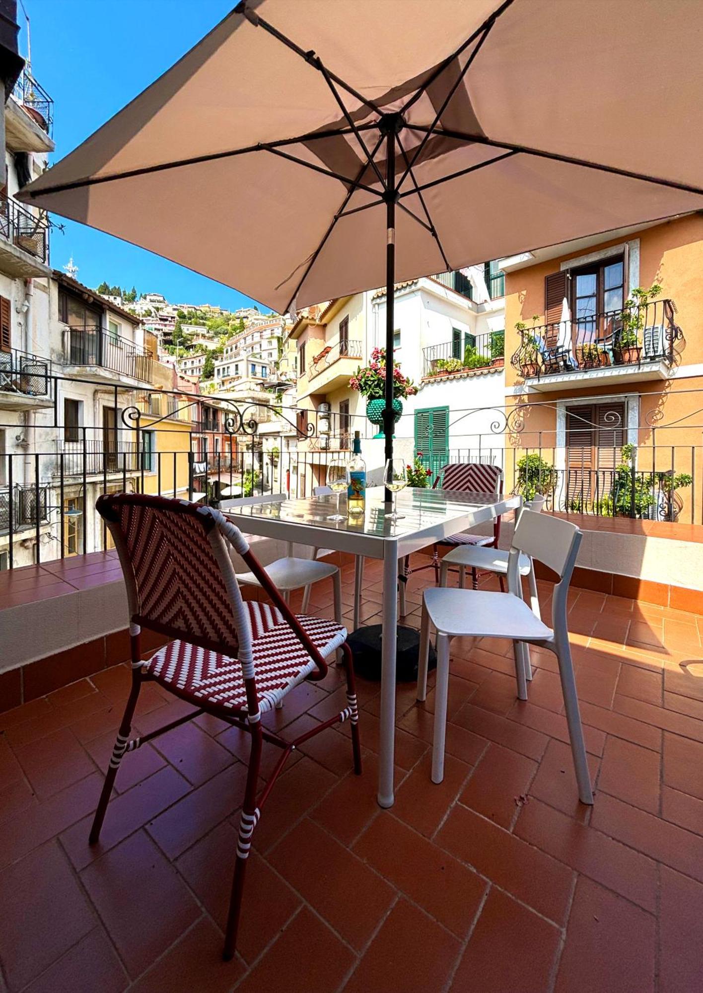 Le Pigne House With Terrace In Centre Holiday home *