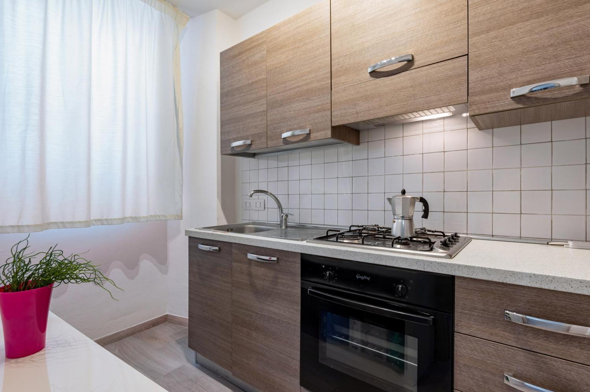 Domus Elisae - *