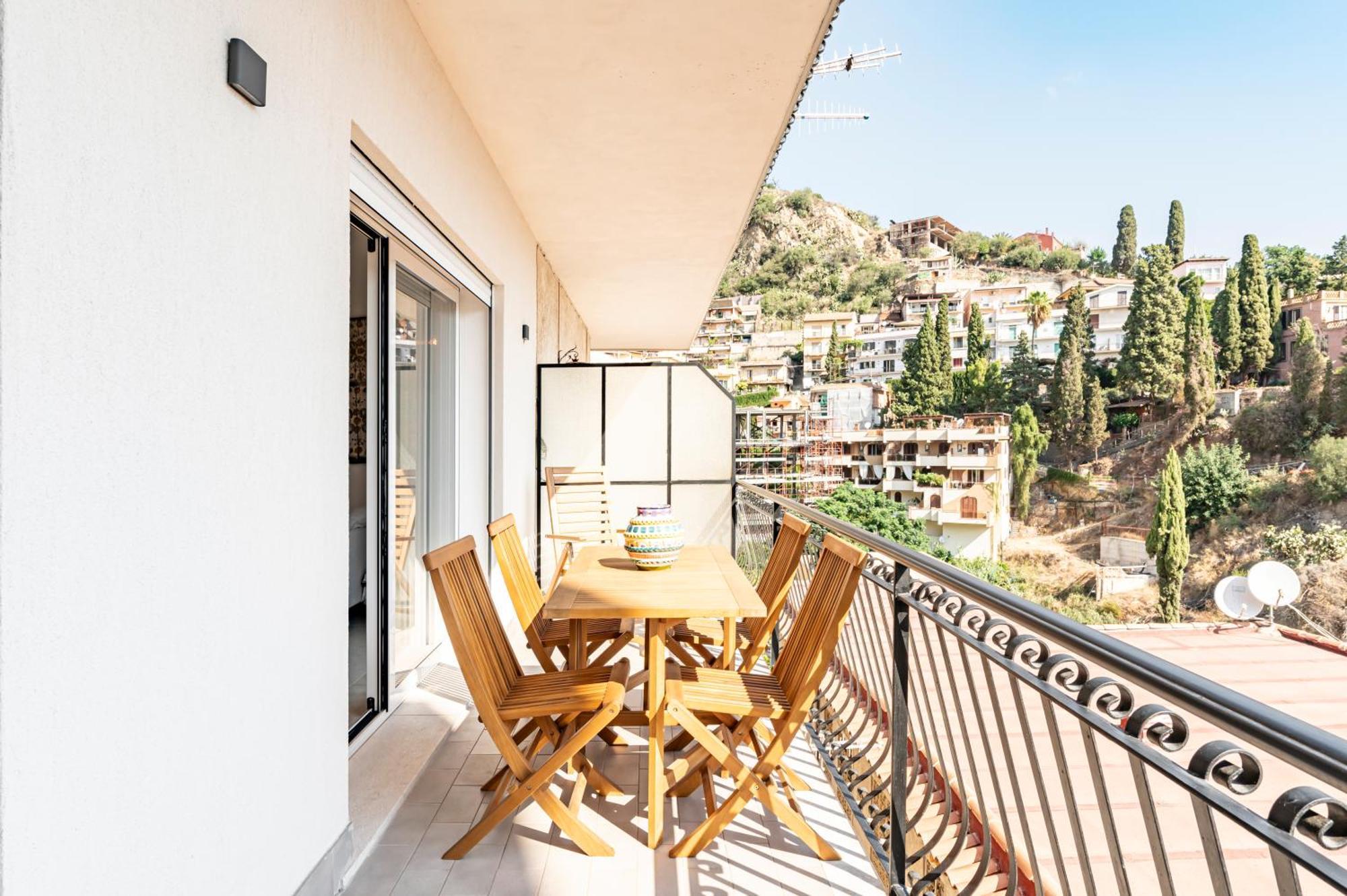 Apartamento Lovely With Romantic Sea View