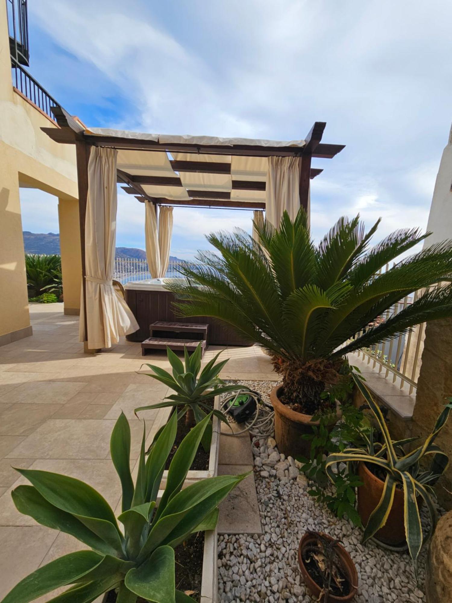 Le - Villa *