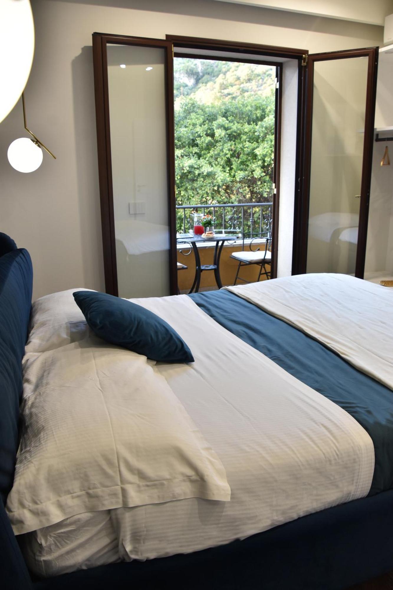 Gloden House Apartment *
