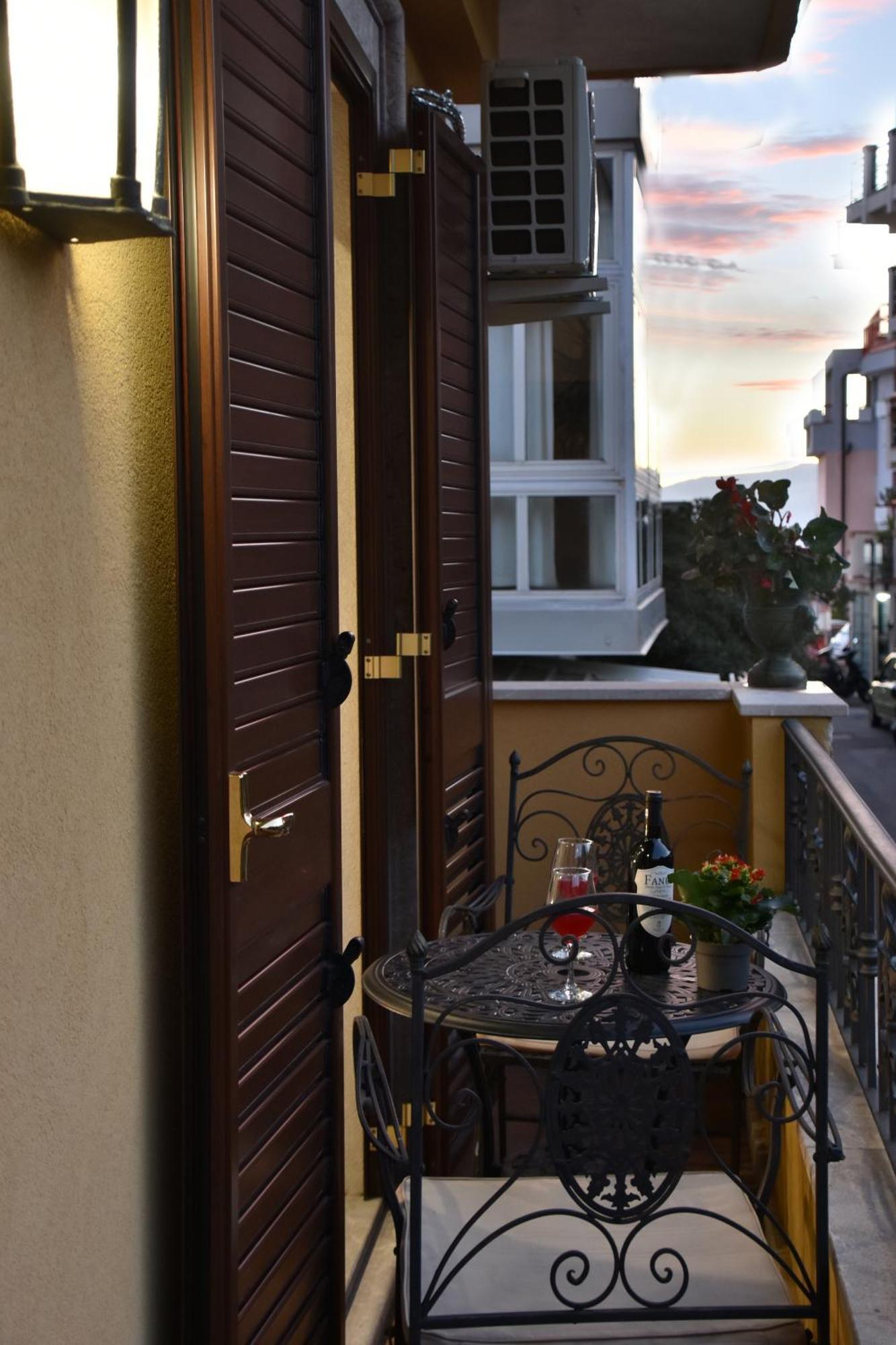 Apartment Gloden House *