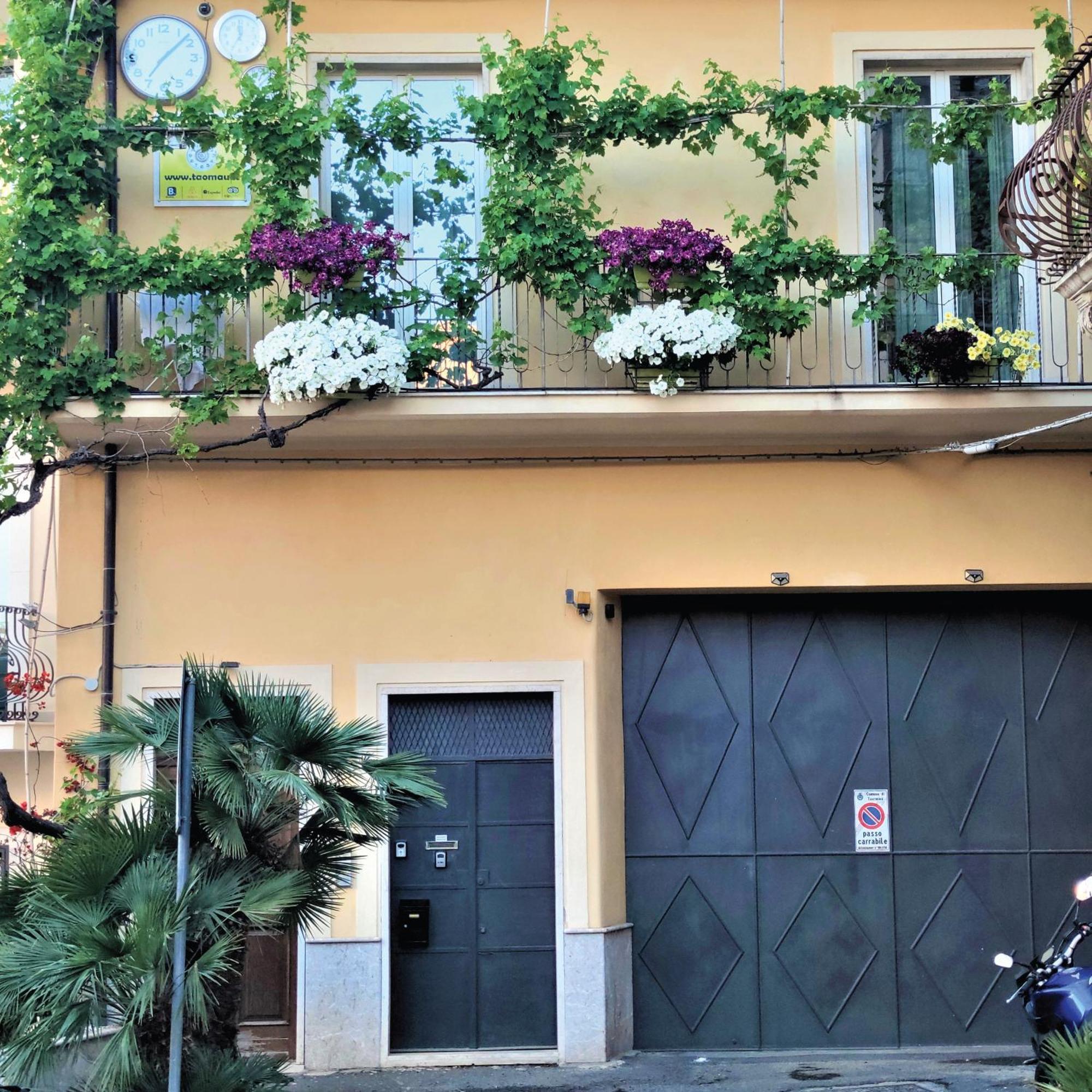 Taomau - Duomo Square Apartment Taormina