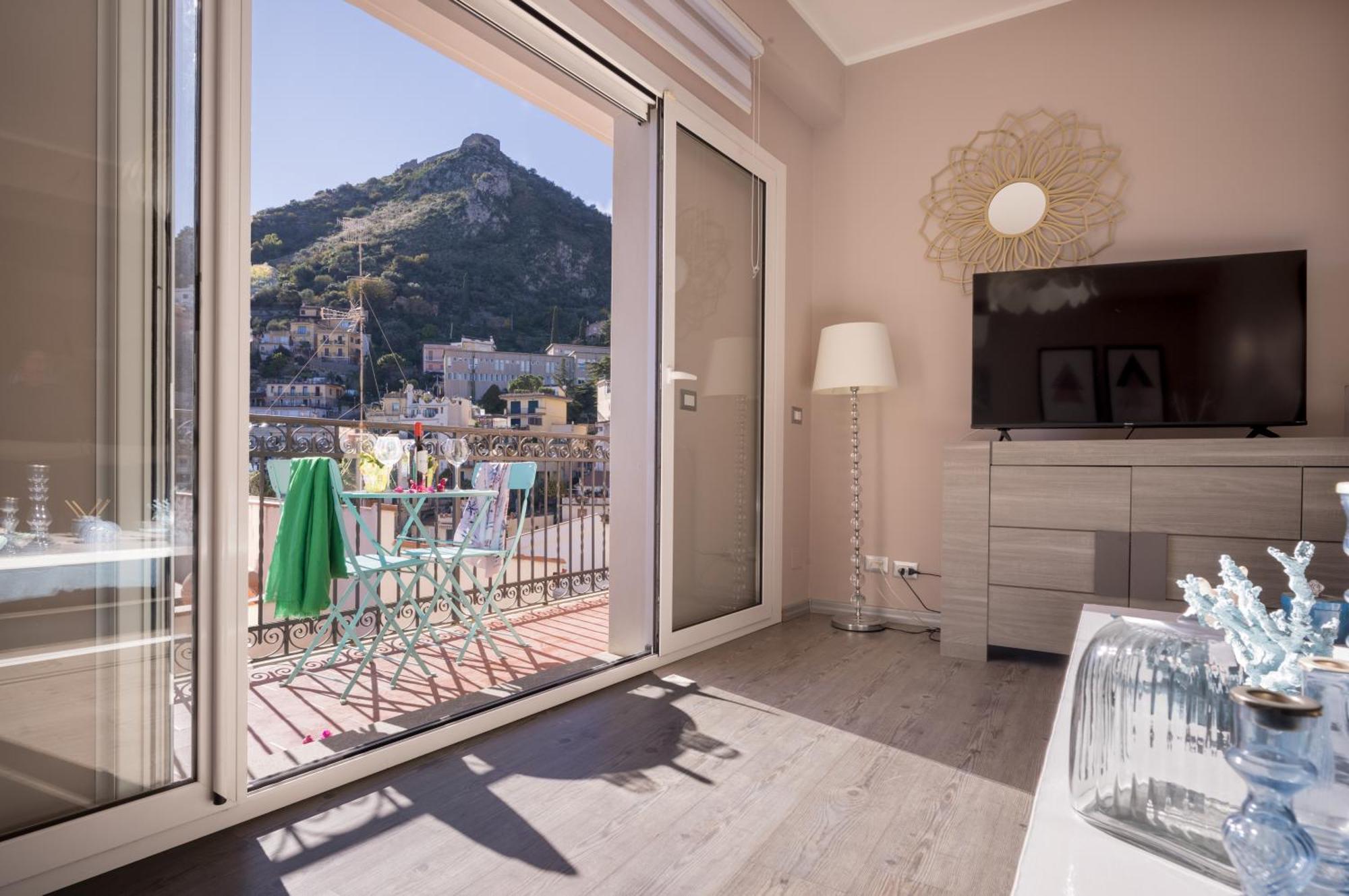 Casa Del Presidente Apartment