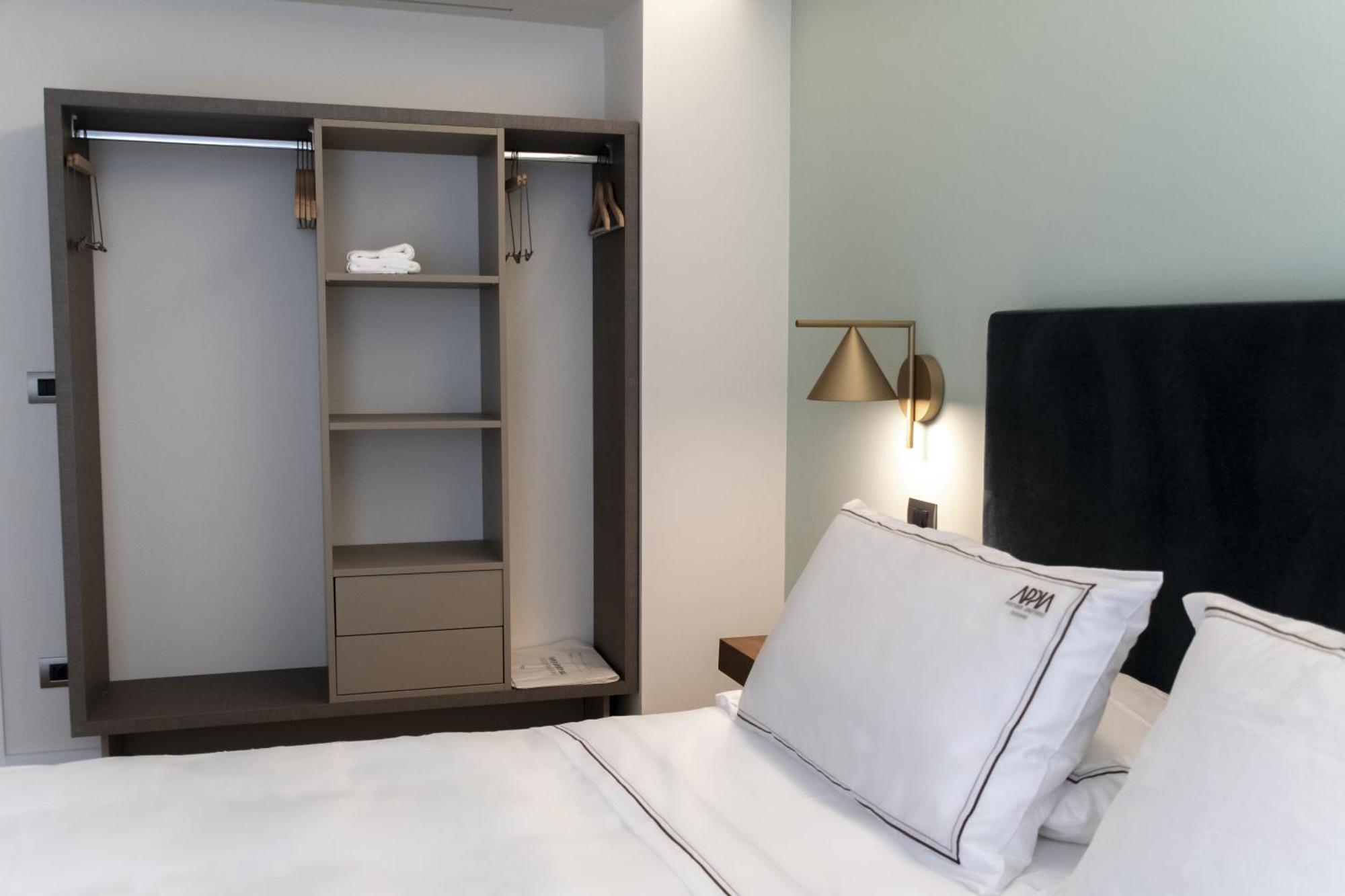 Appia Boutique *
