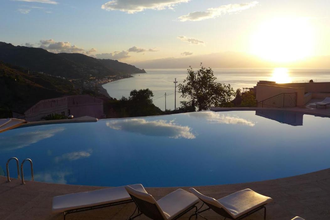Ibiscus By Holidays Taormina