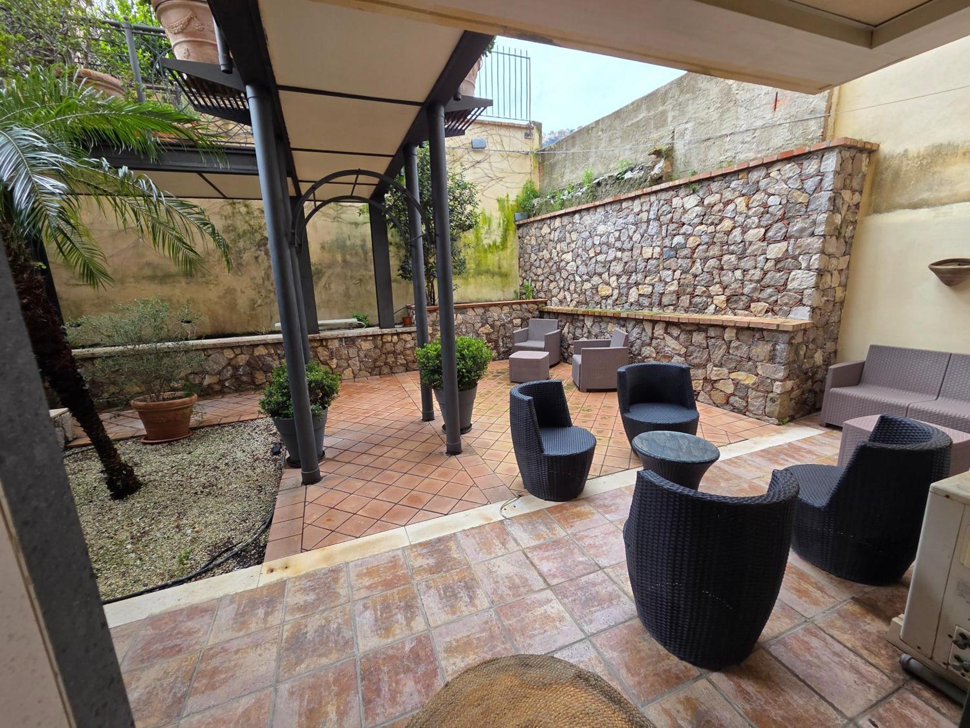 Ibiscus By Holidays Apartamento