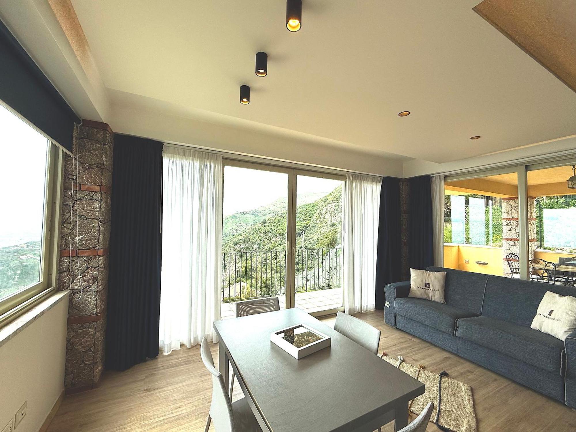Apartment Villa Da Vinci Luxury Panoramic Apartments - Taormina Rooms Collection *