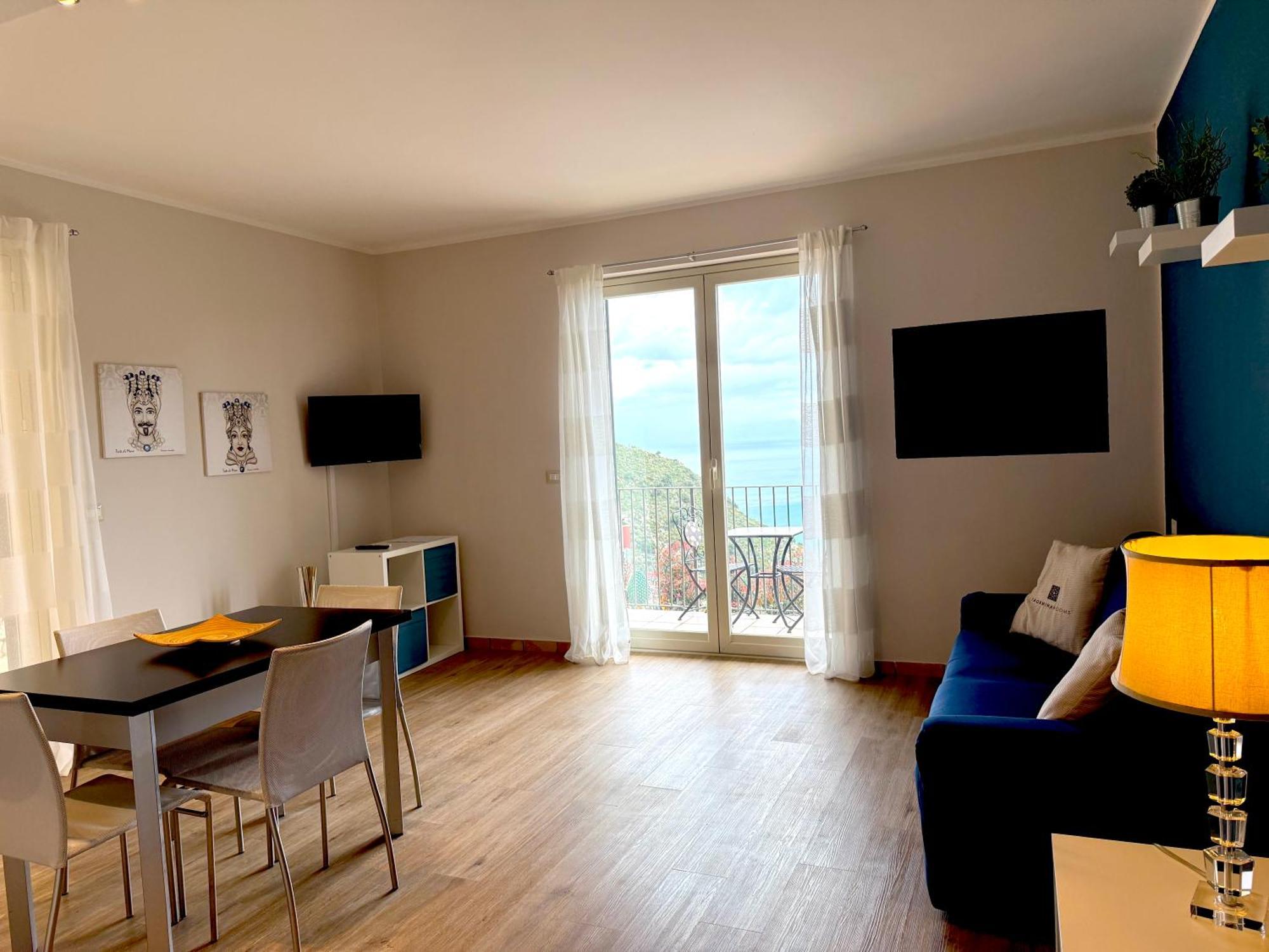 Apartment Villa Da Vinci Luxury Panoramic Apartments - Taormina Rooms Collection