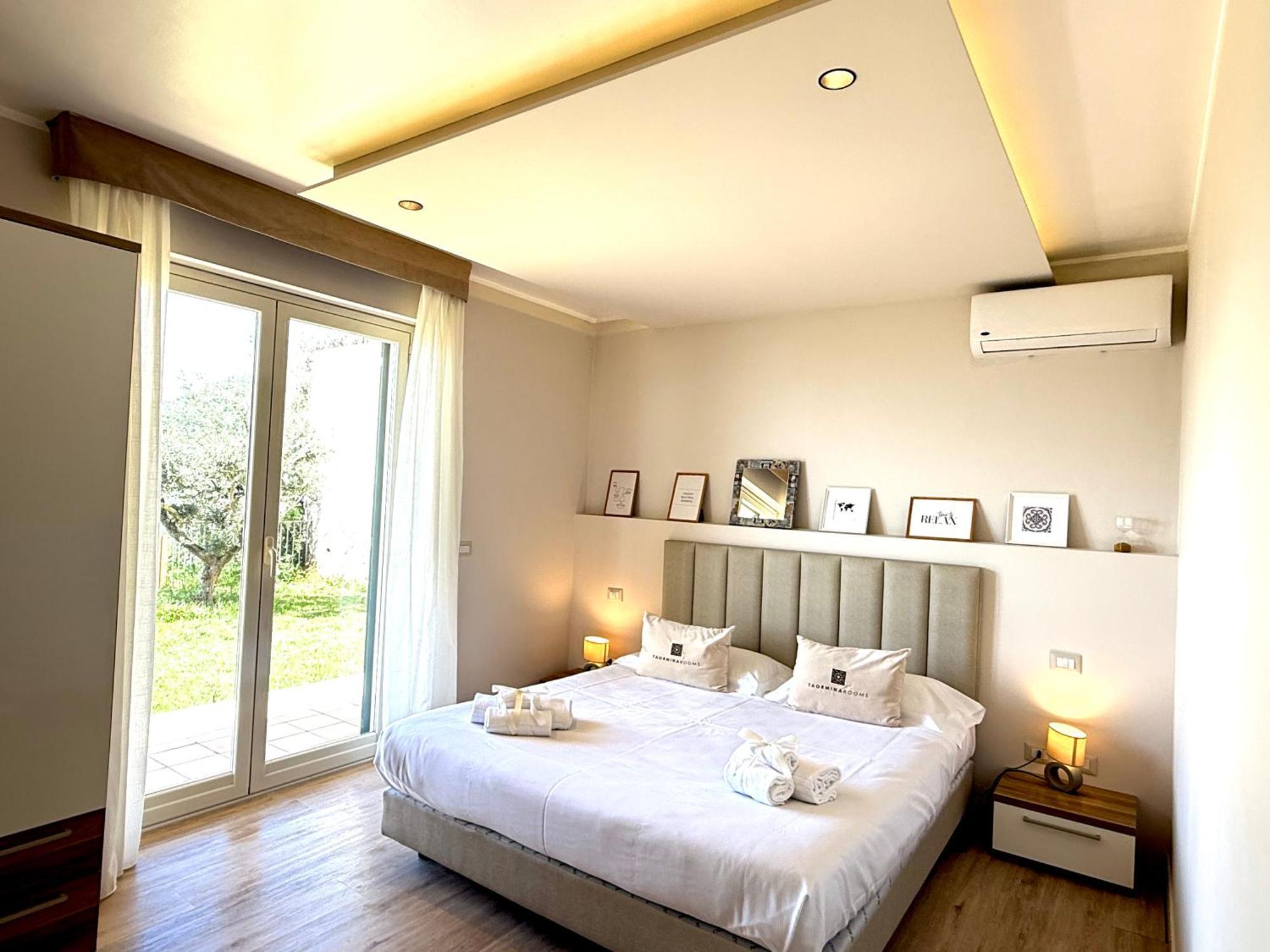 Apartment Villa Da Vinci Luxury Panoramic Apartments - Taormina Rooms Collection Taormina